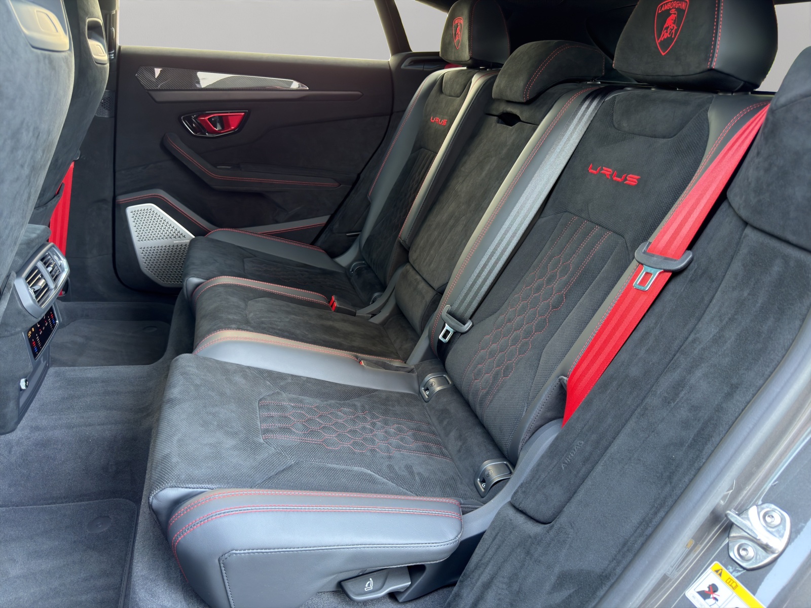 LAMBORGHINI Lamborghini Urus Performante-image-9