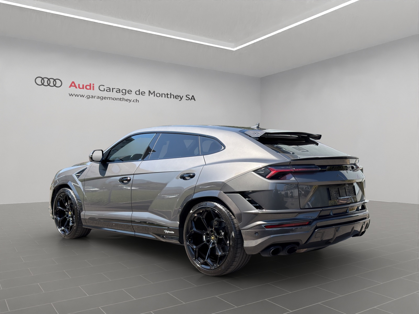 LAMBORGHINI Lamborghini Urus Performante-image-2