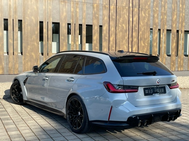 BMW M3 Touring xDrive Competition M-image-7