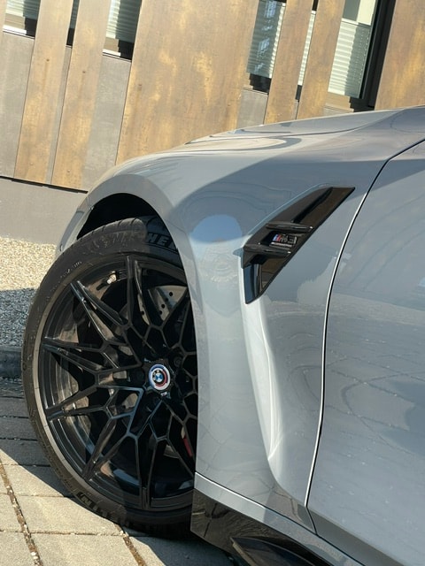 BMW M3 Touring xDrive Competition M-image-9