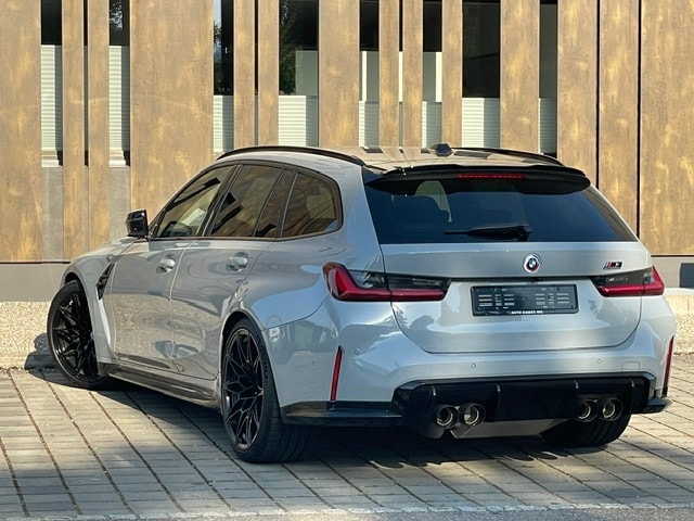 BMW M3 Touring xDrive Competition M-image-6