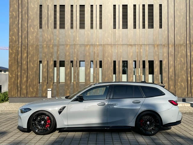 BMW M3 Touring xDrive Competition M-image-14