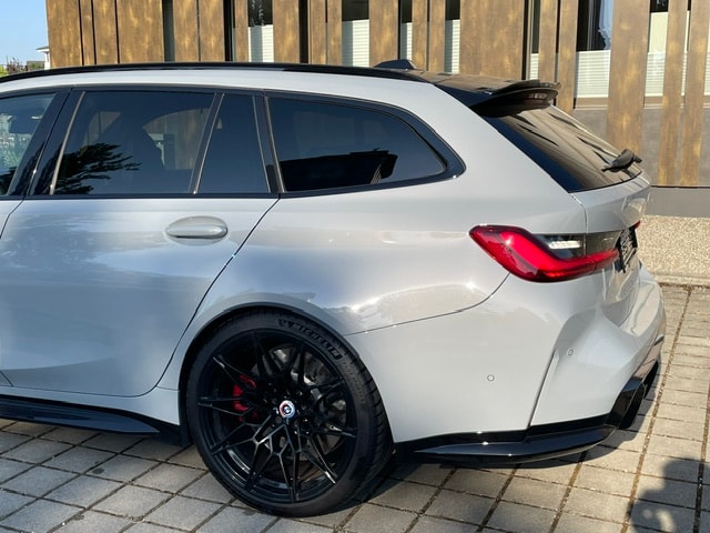 BMW M3 Touring xDrive Competition M-image-16