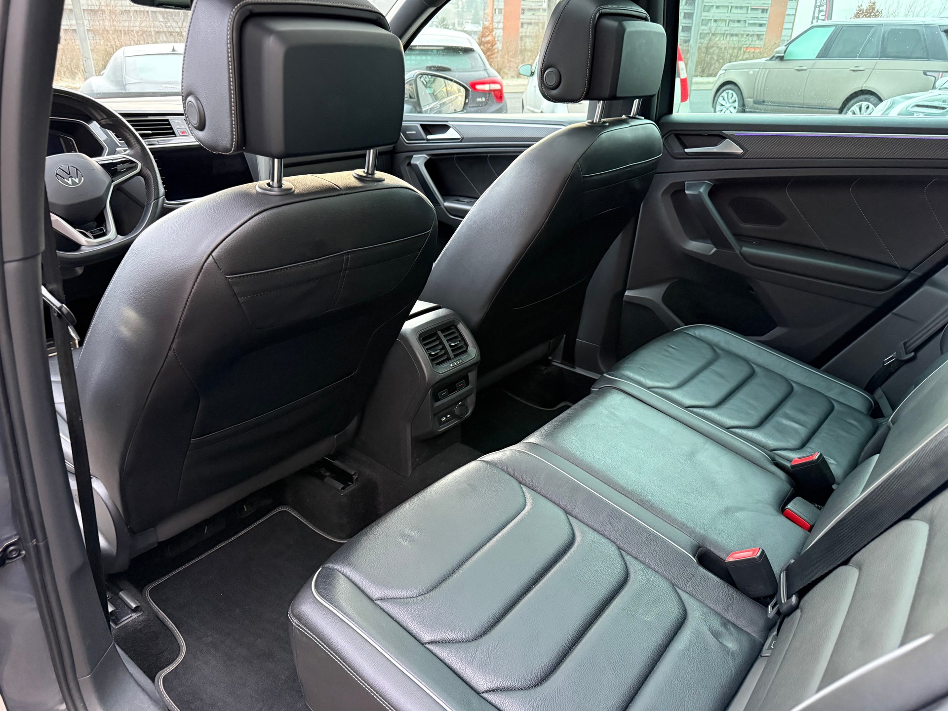VW Tiguan 2.0TSI R-Line 4Motion DSG-image-6
