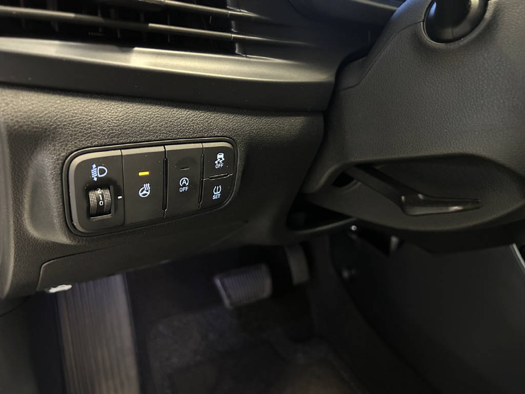 HYUNDAI i20 1.0 T-GDi Vertex-image-9