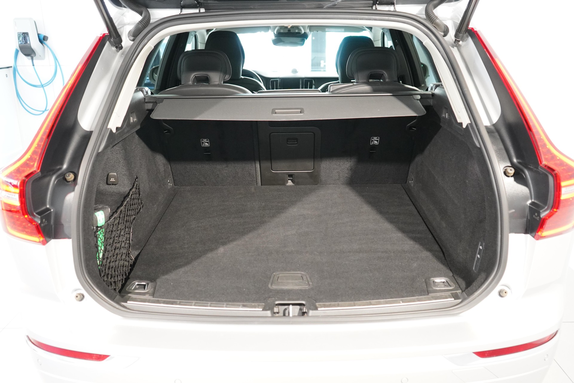 VOLVO XC60 2.0 T8 TE Inscription eAWD-image-5