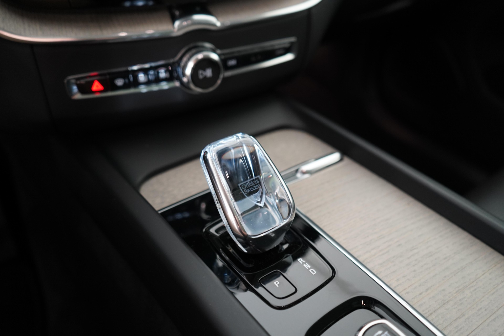 VOLVO XC60 2.0 T8 TE Inscription eAWD-image-13