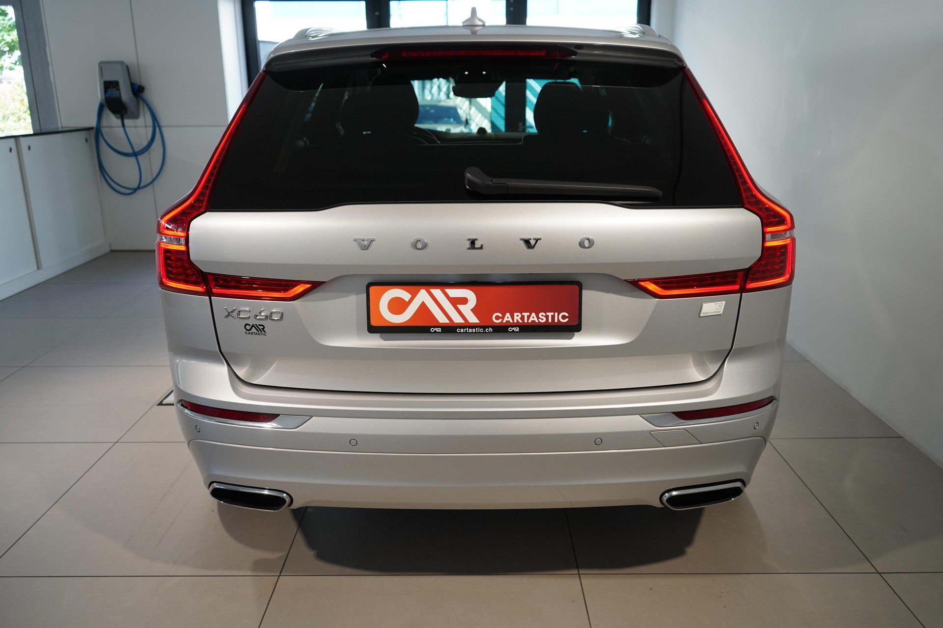 VOLVO XC60 2.0 T8 TE Inscription eAWD-image-4