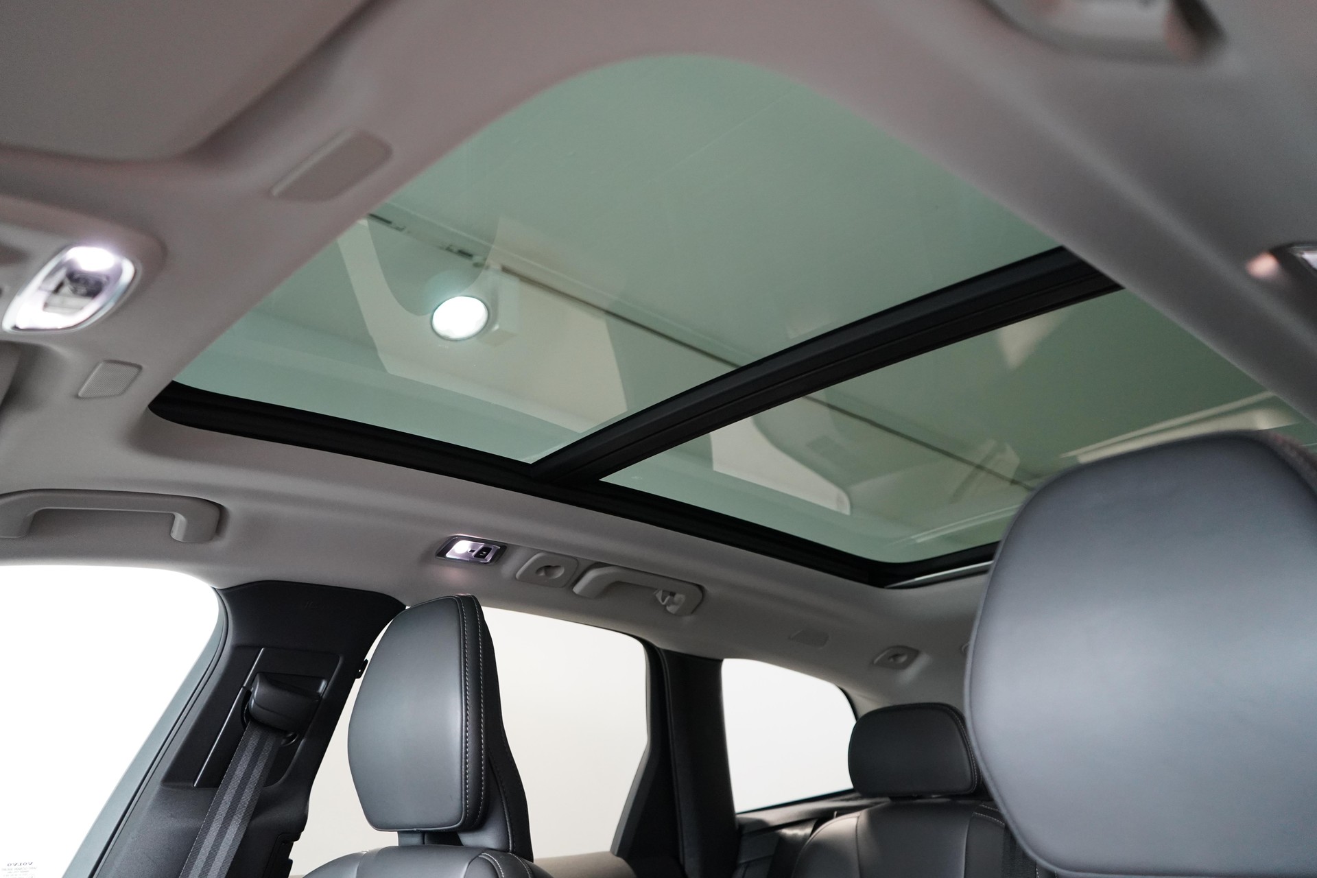 VOLVO XC60 2.0 T8 TE Inscription eAWD-image-19