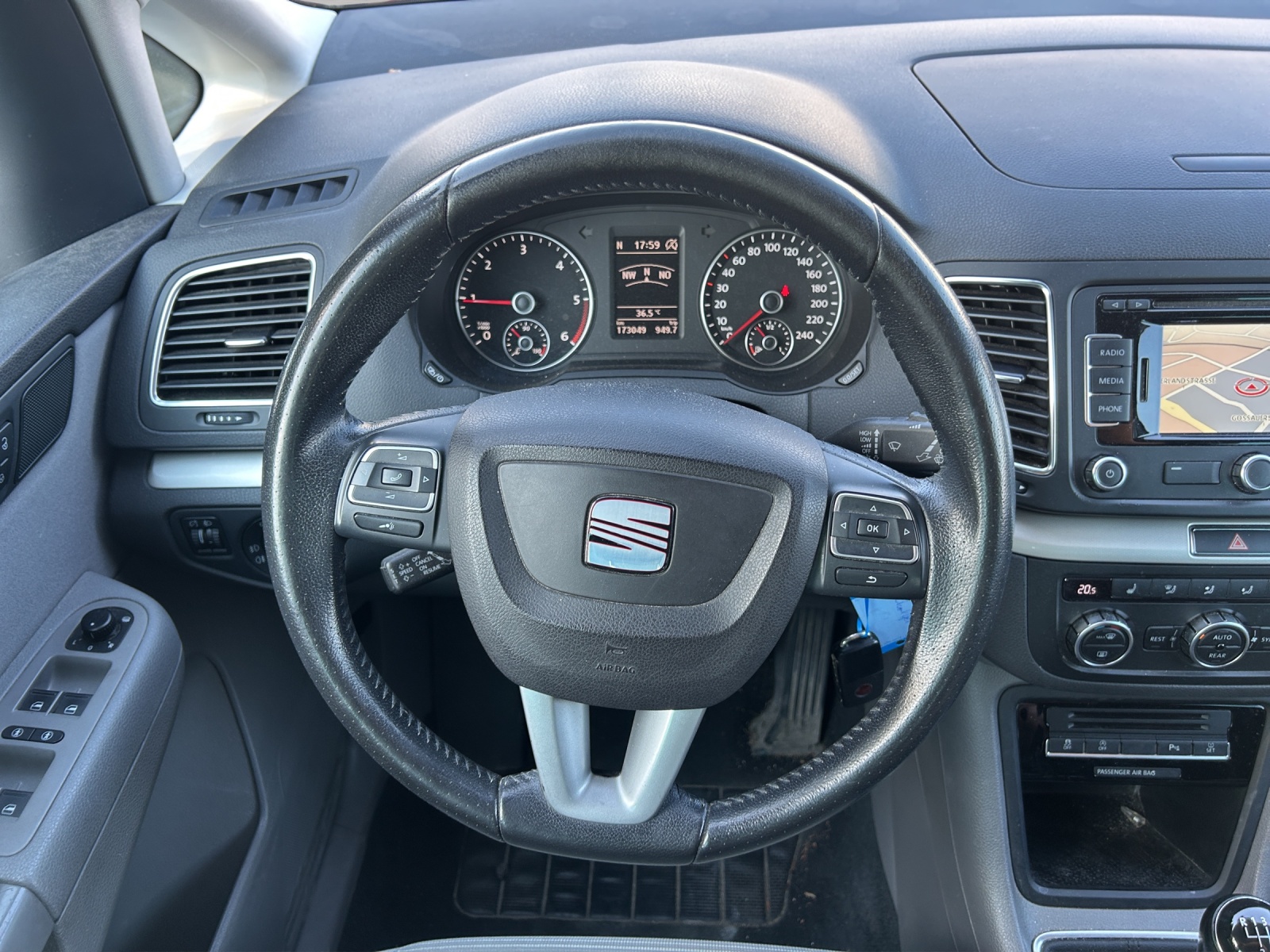 SEAT Alhambra 2.0 TDI E_Ecomotive Style Viva-image-17