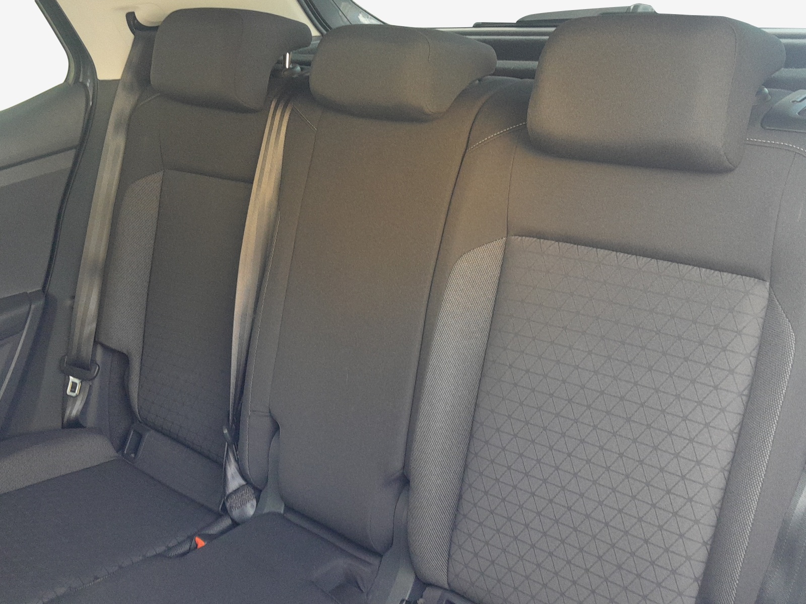 VW T-Cross 1.0 TSI Life DSG-image-11