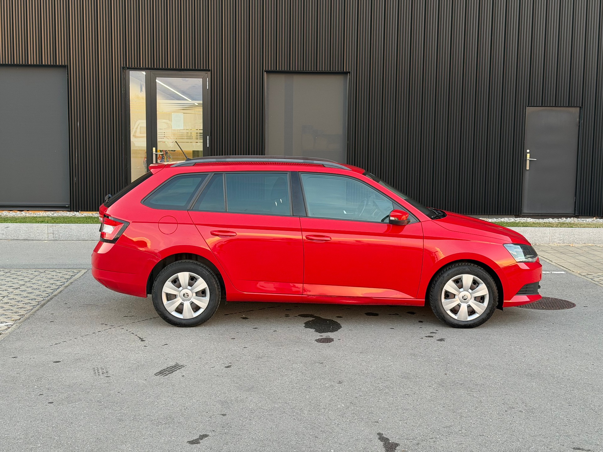 SKODA Fabia 1.2 TSI Ambition-image-3