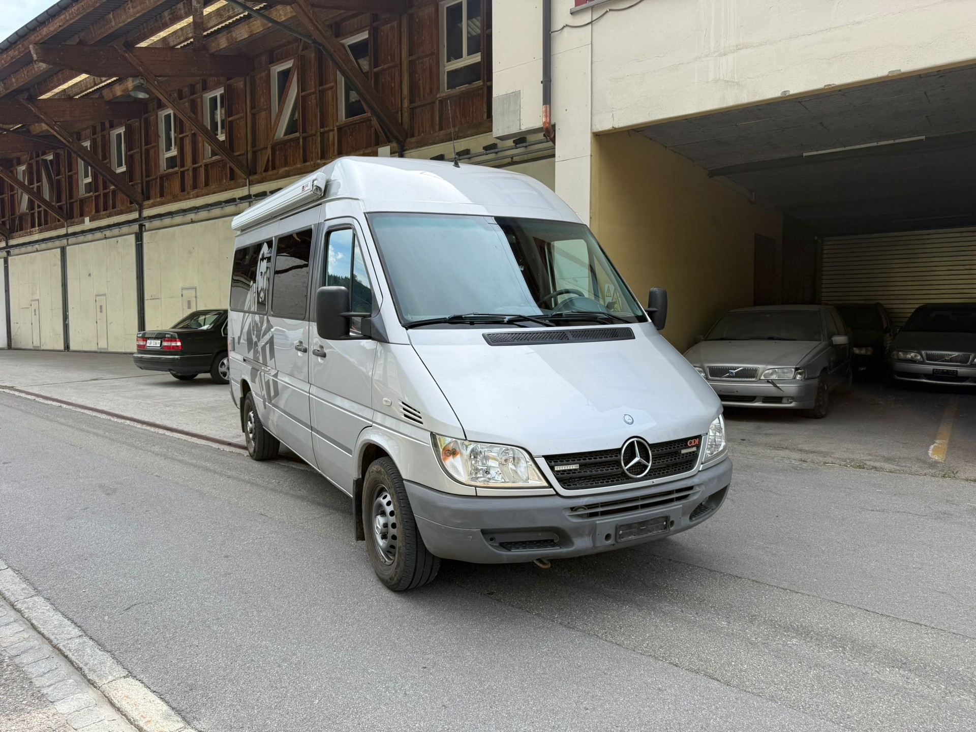 MERCEDES-BENZ 311-image-1