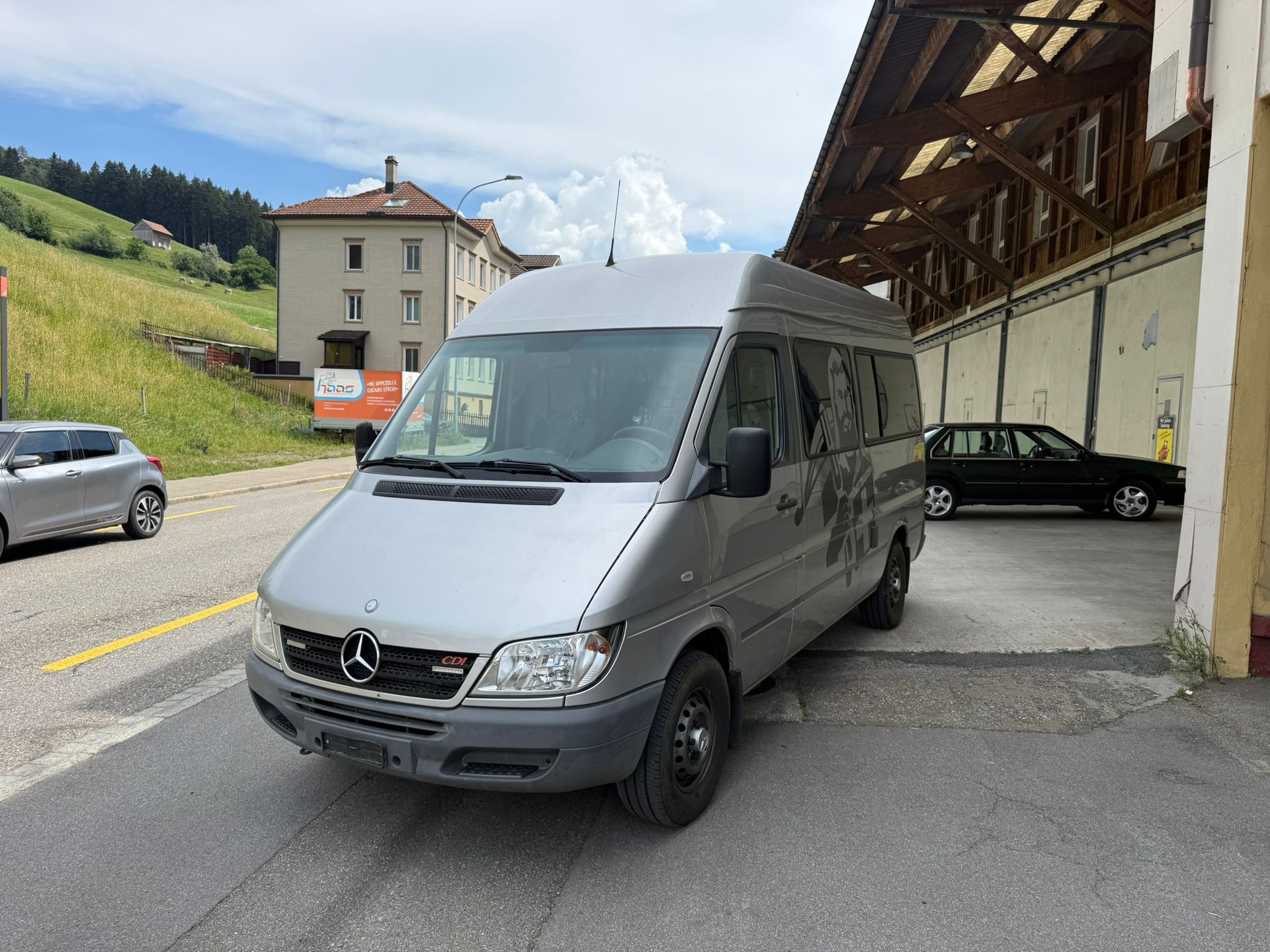 MERCEDES-BENZ 311-image-2