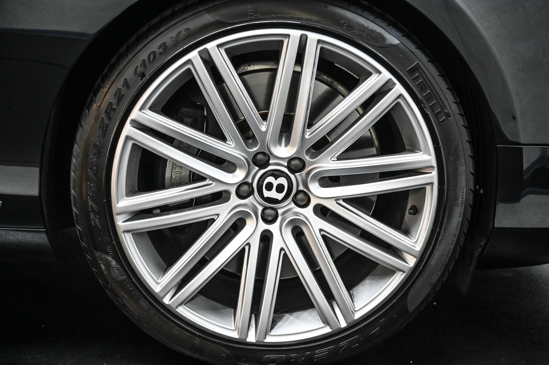 BENTLEY Continental GTC 6.0 V12 Speed-image-17