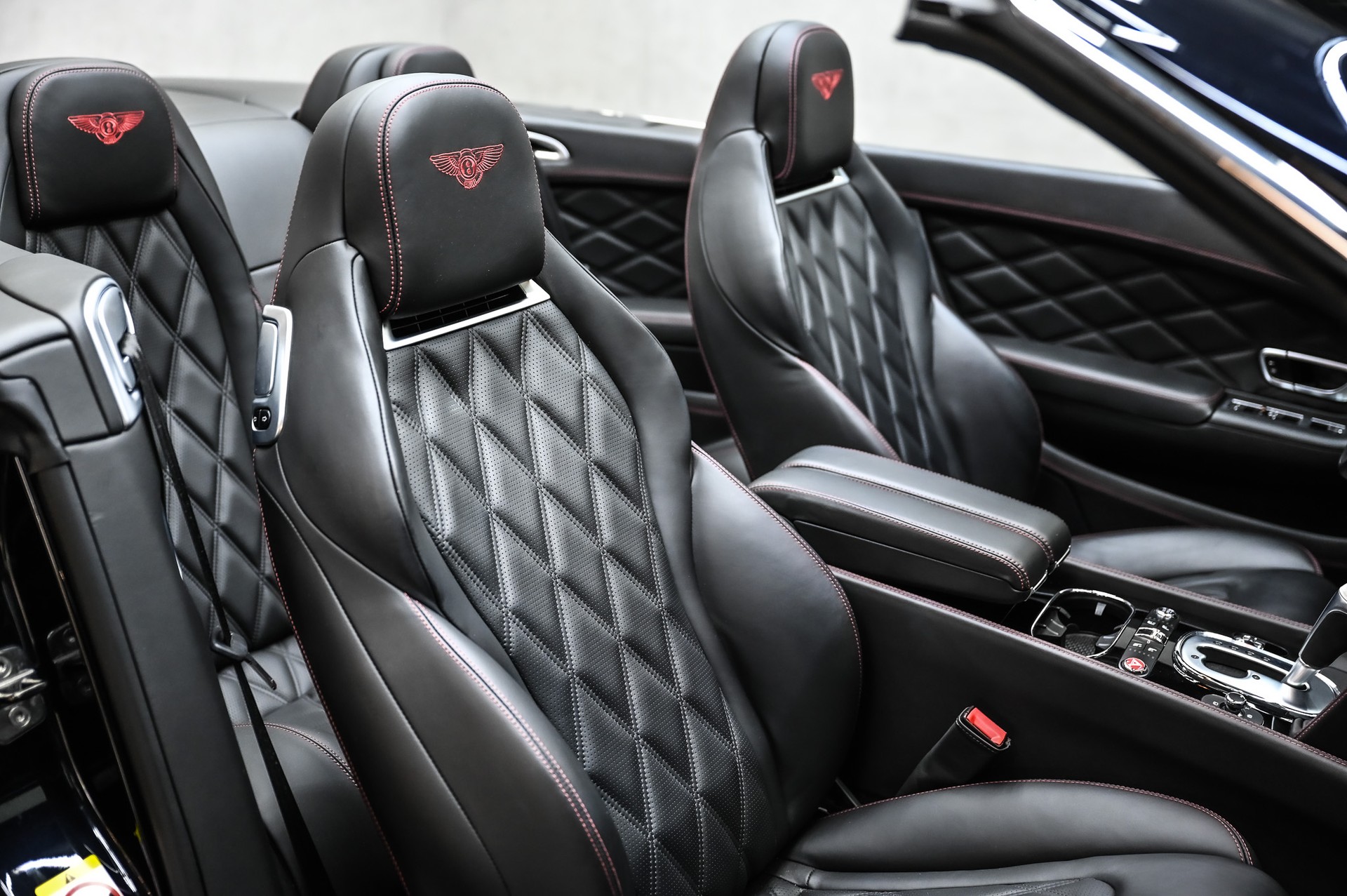 BENTLEY Continental GTC 6.0 V12 Speed-image-20