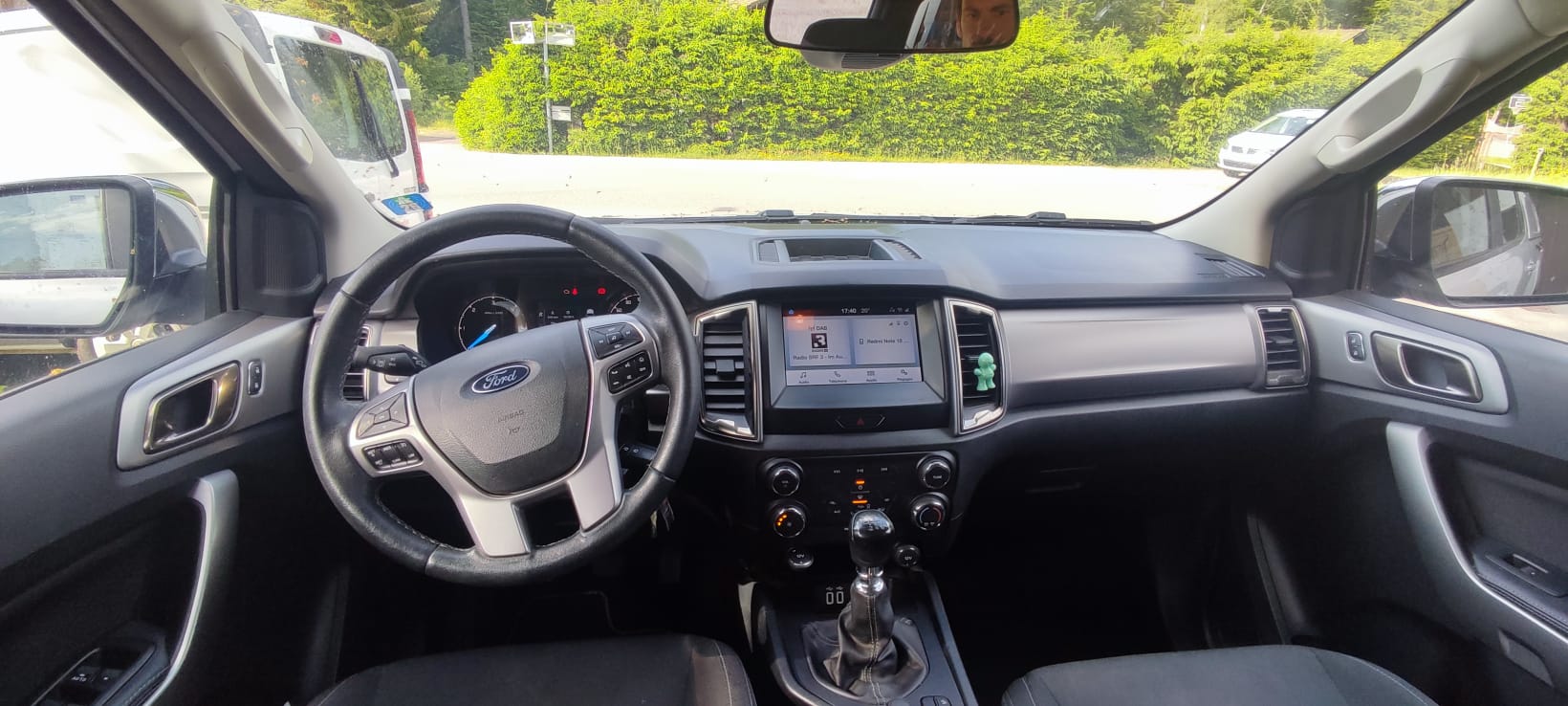FORD 2.0 EcoBlue 4x4 XLT-image-3