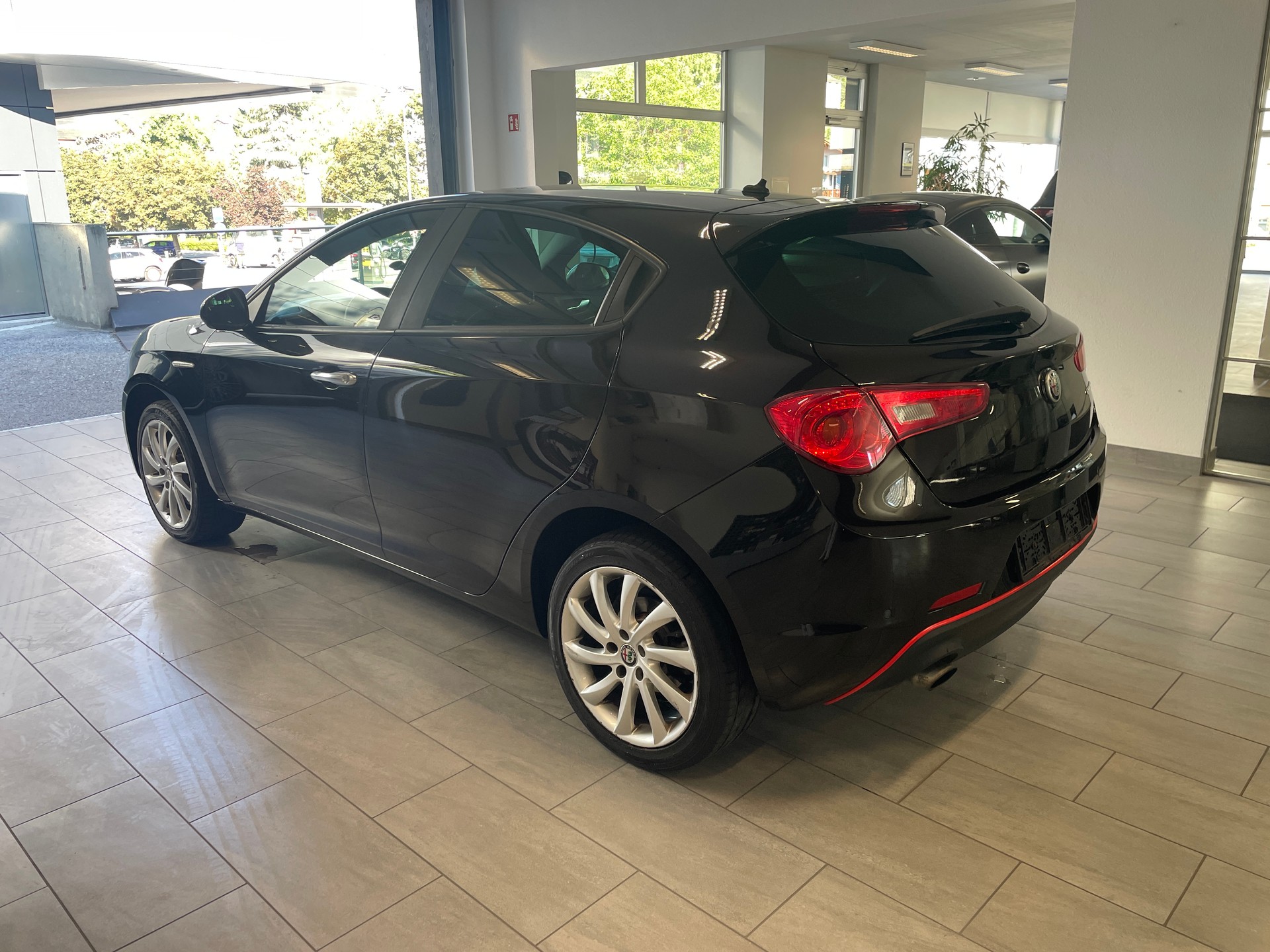 ALFA ROMEO Giulietta 1.4 T MultiAir-image-3
