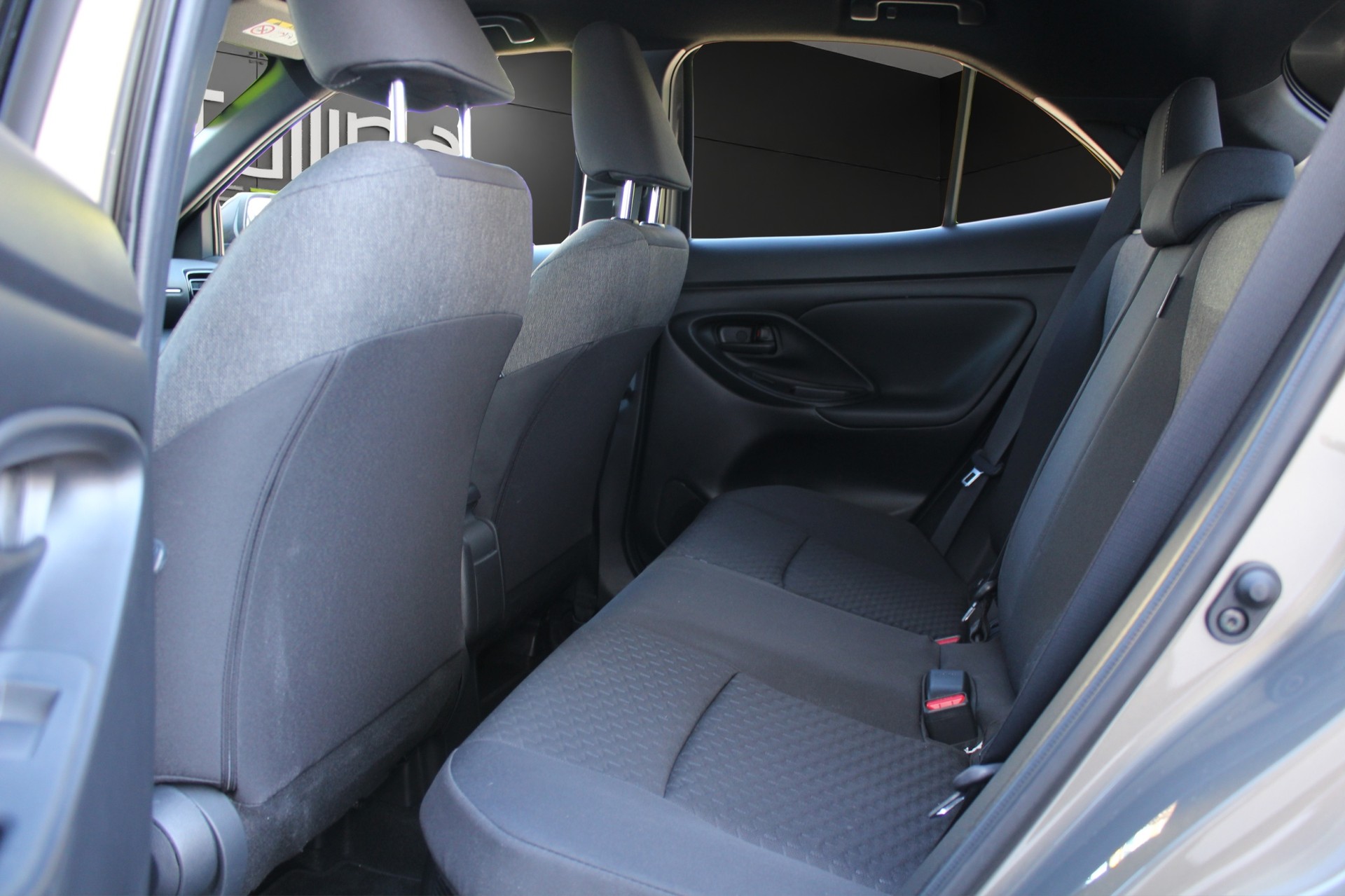 TOYOTA Yaris Cross 1.5 VVT-i HSD Trend AWD-i-image-8