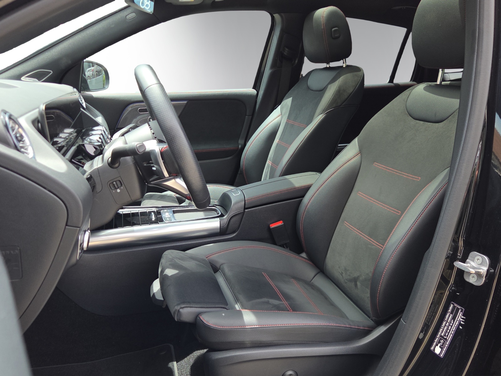 Image MERCEDES-BENZ GLA-250 GLA 250 4Matic 8G-DCT Swiss Star