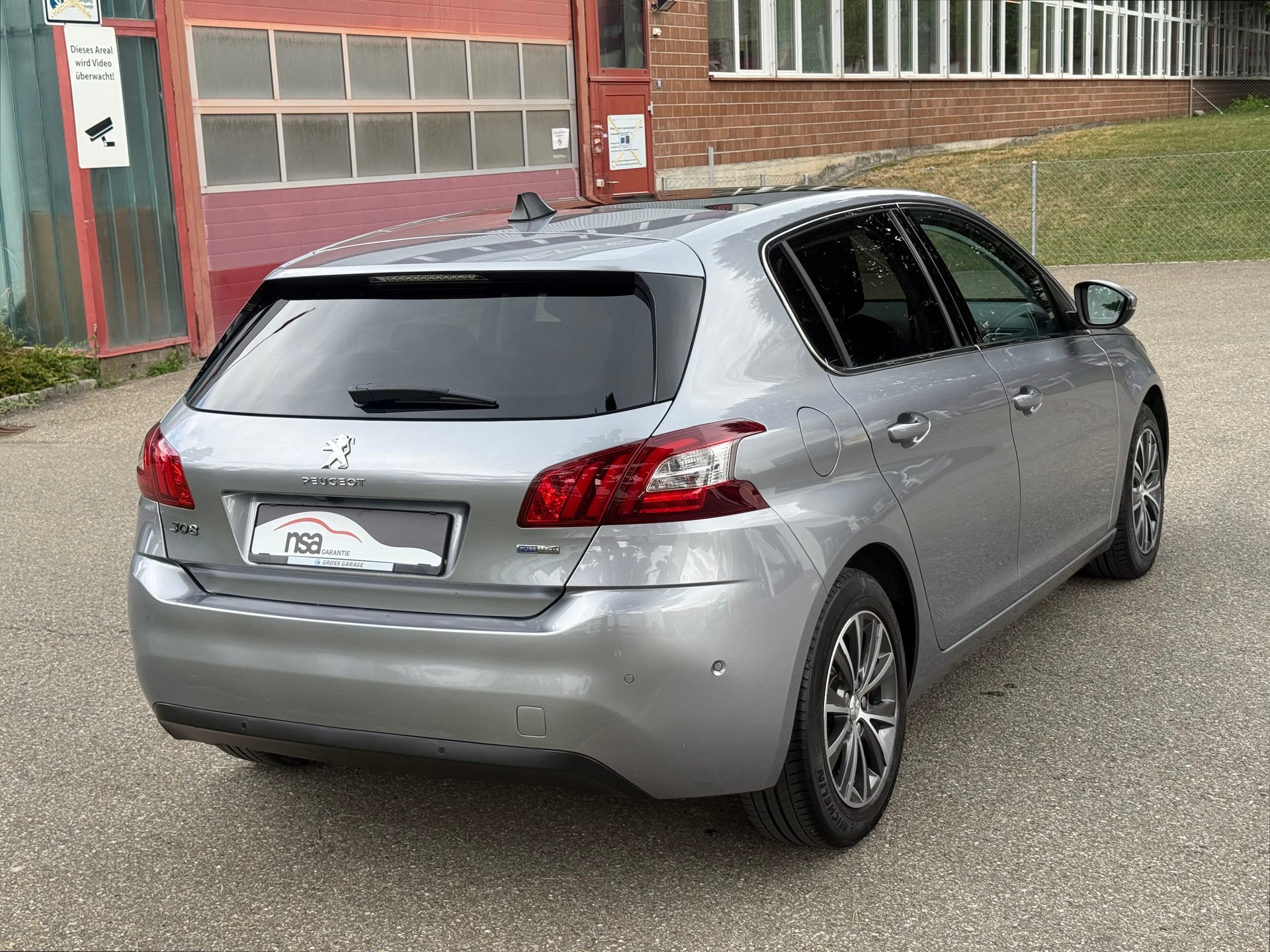 PEUGEOT 308 1.2 THP Active Automatic-image-5