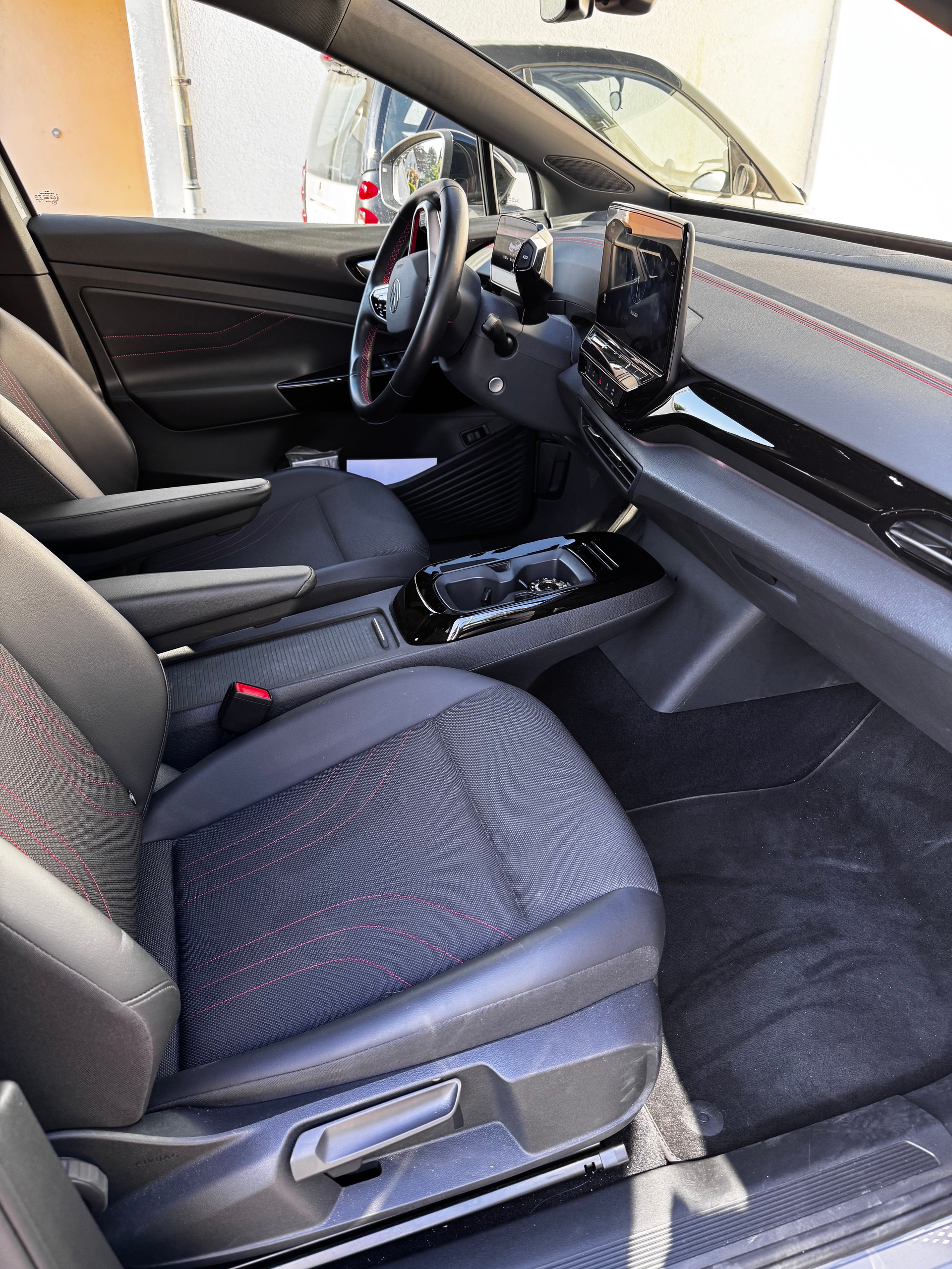 VW GTX 4motion 77 kWh-image-4