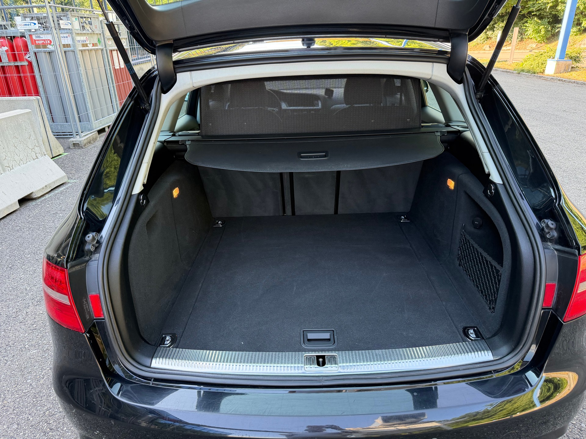 AUDI A4 Avant 2.0 TDI multitronic-image-13