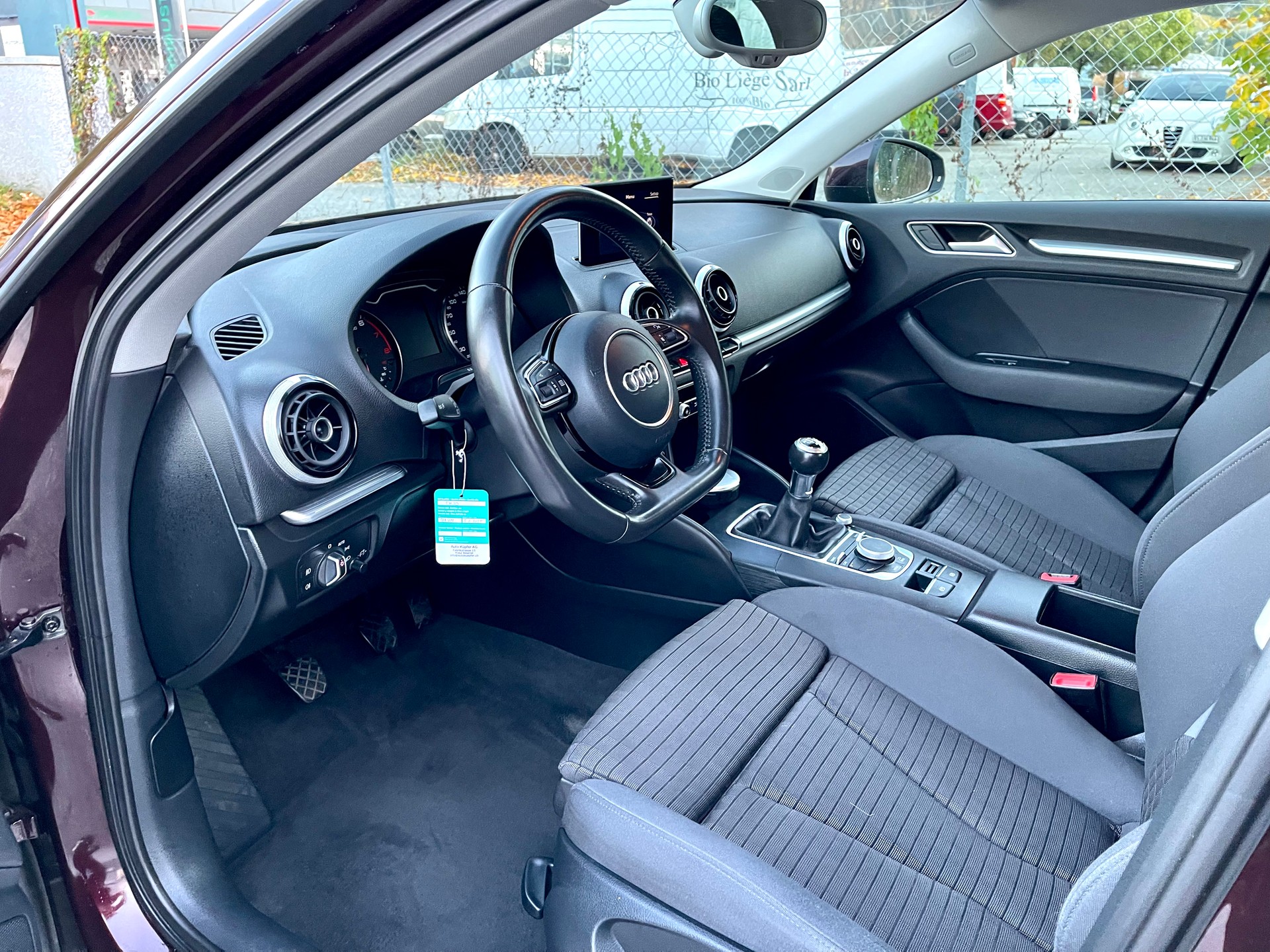 AUDI A3 Sportback 1.4 TFSI Ambition-image-14
