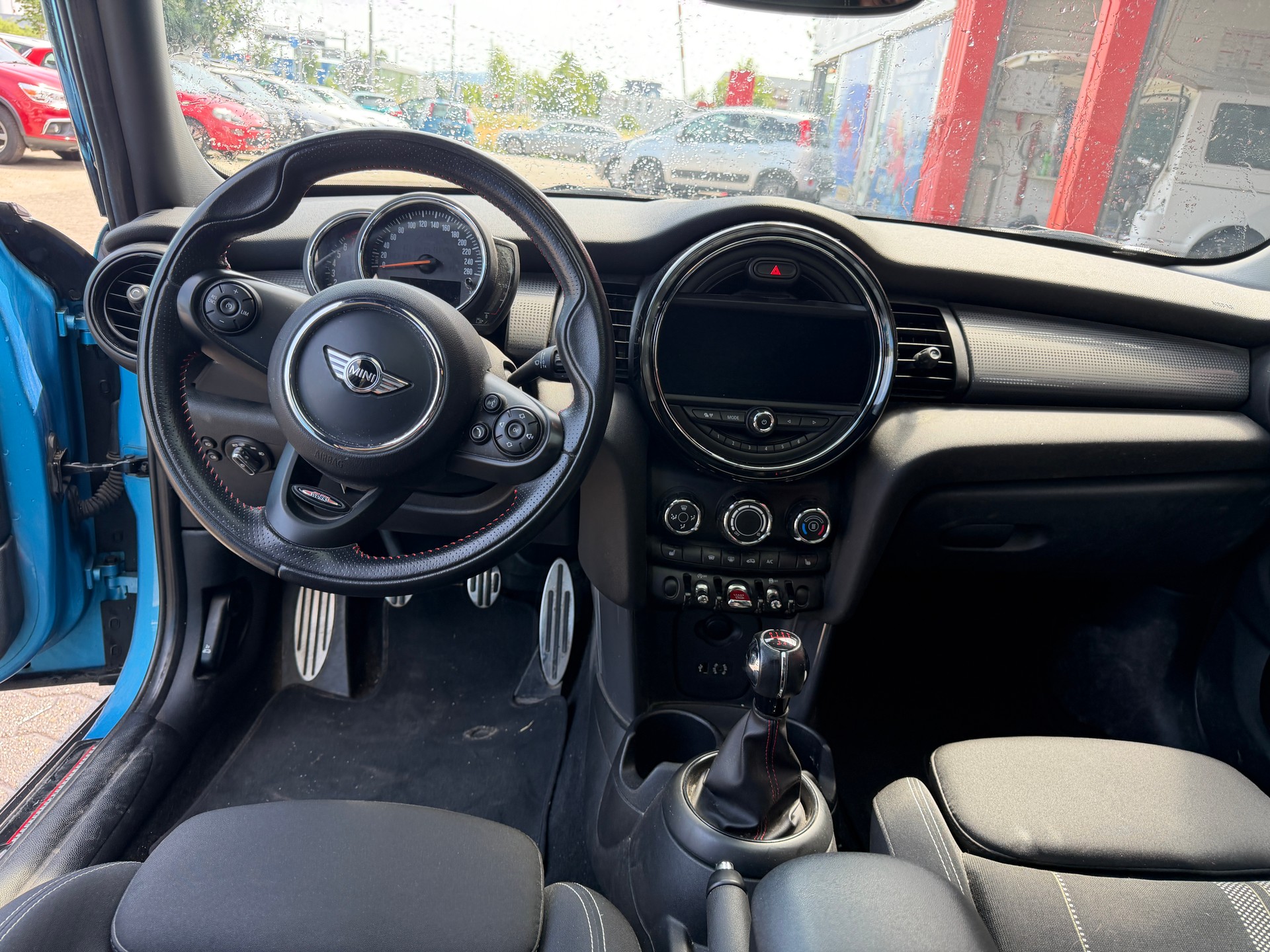MINI Cooper-image-9