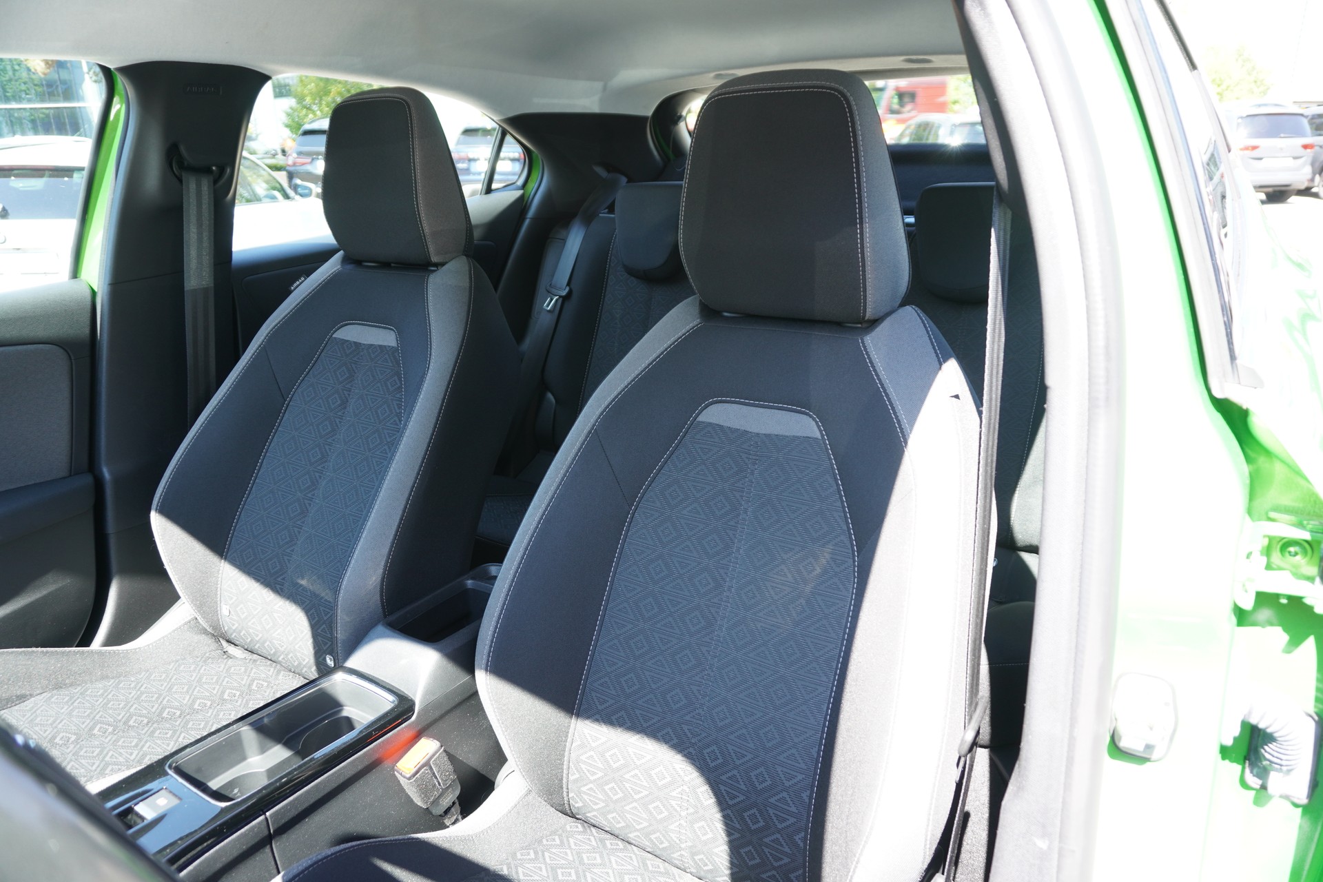 OPEL Mokka 1.2 Direct Injection Turbo Edition Aut.-image-13
