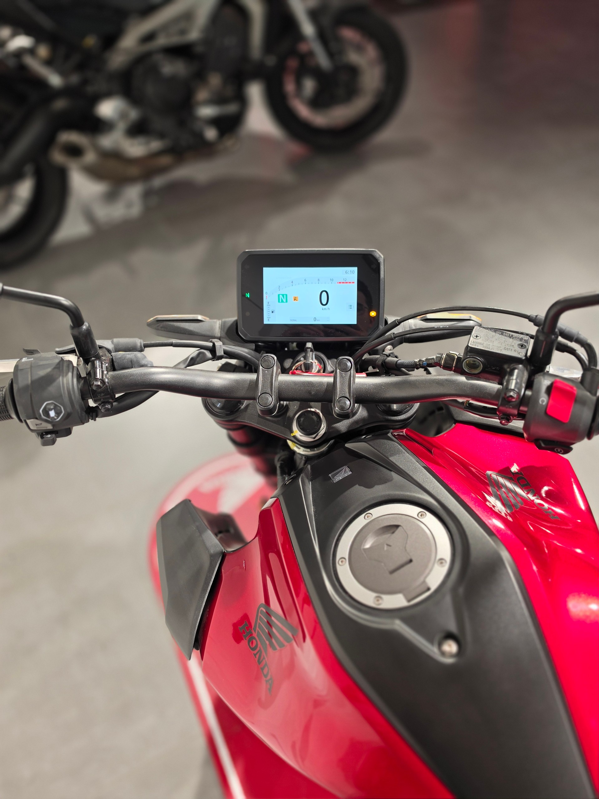 HONDA CB 125 R-image-5