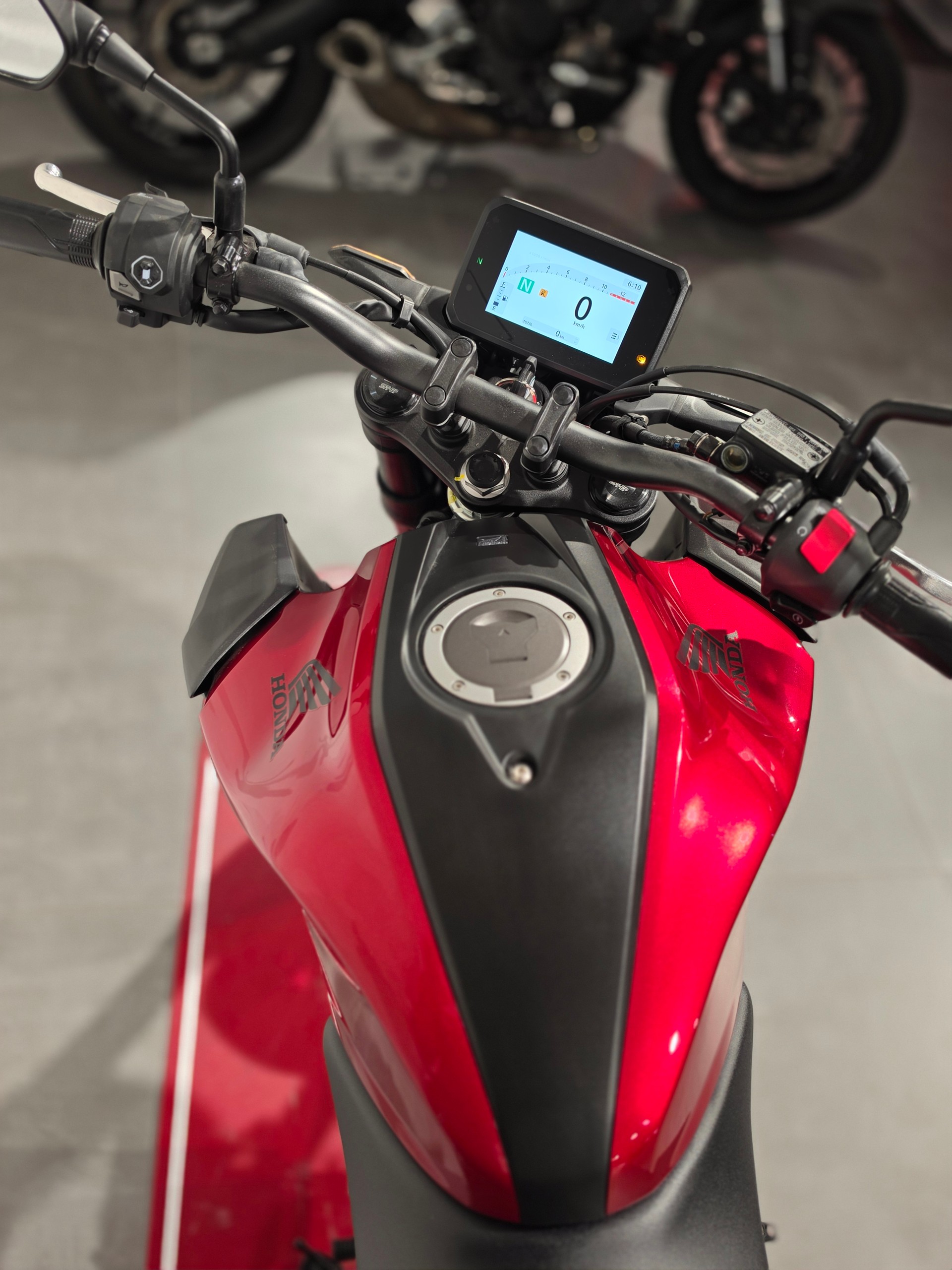 HONDA CB 125 R-image-6