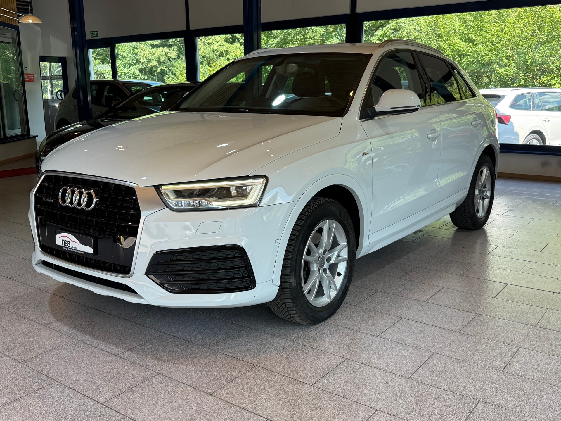 AUDI Q3 2.0 TDI sport quattro S-tronic-image-0