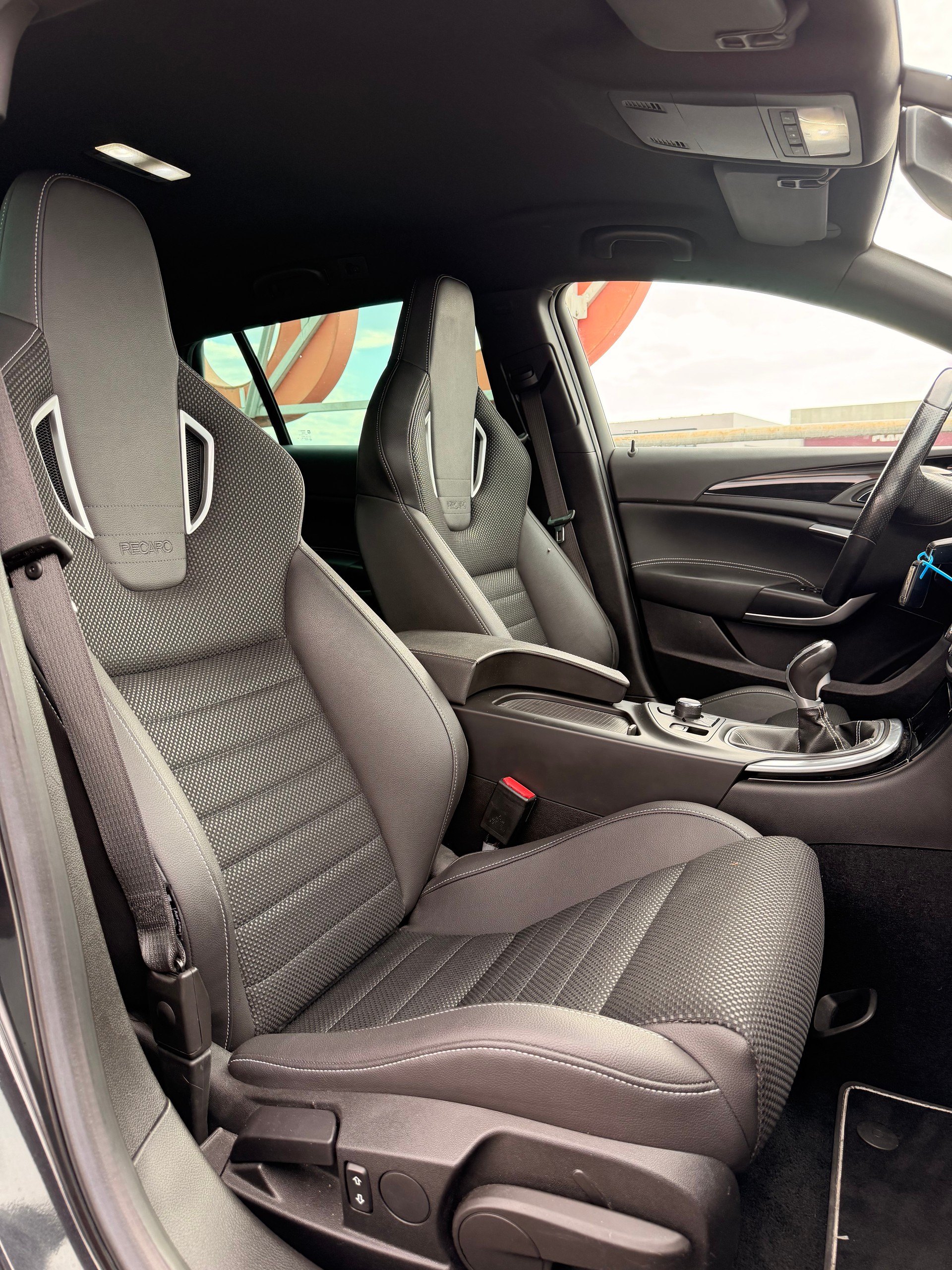 OPEL Insignia Sports Tourer 2.8 Turbo OPC 4WD-image-10