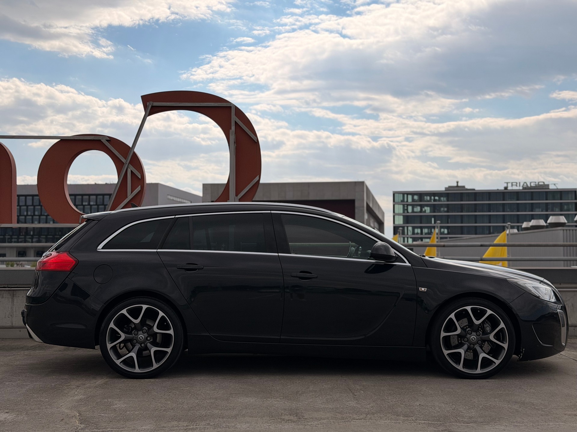 OPEL Insignia Sports Tourer 2.8 Turbo OPC 4WD-image-2