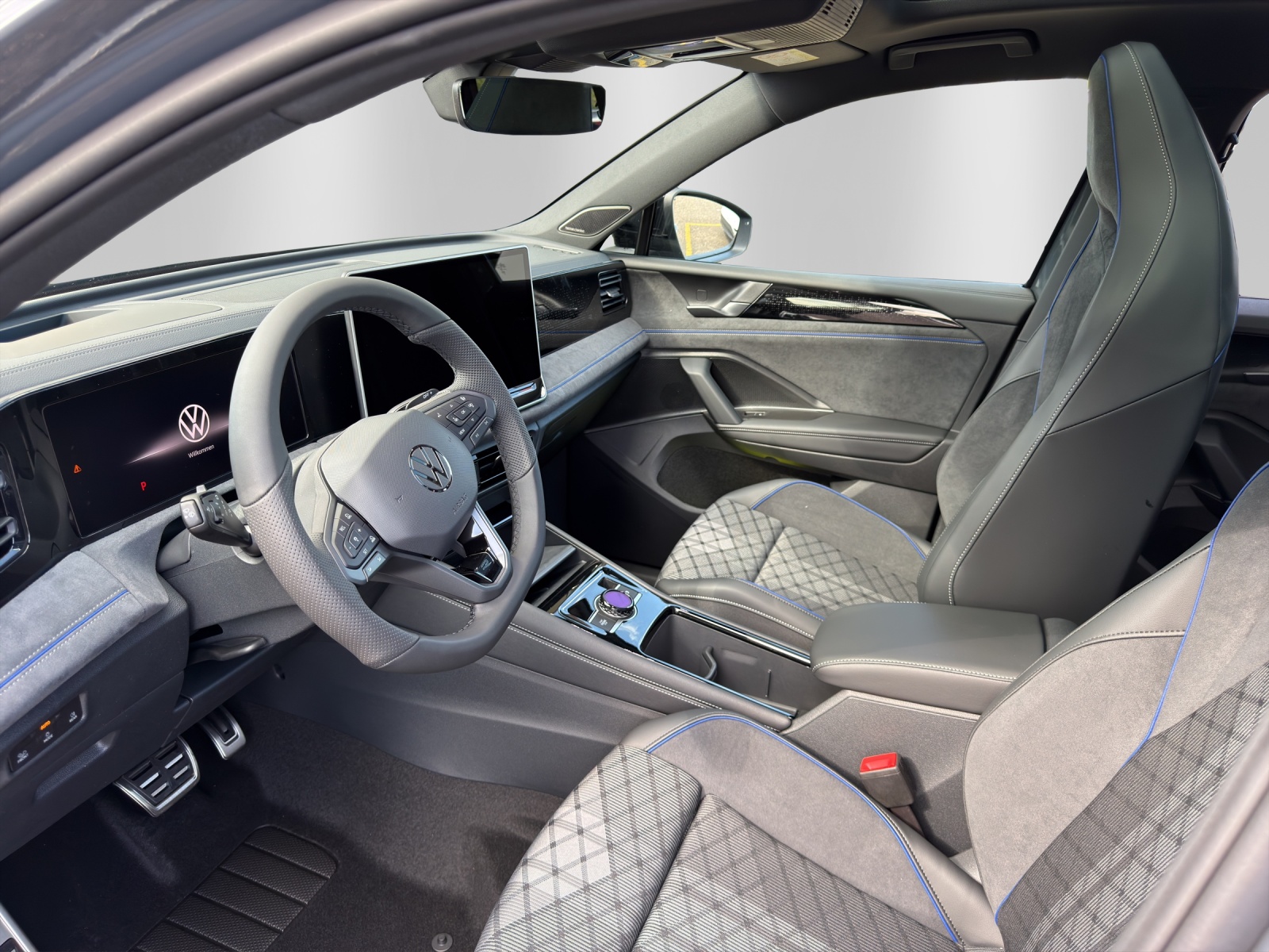 VW Tiguan 2.0 TSI DSG R-Line Plus 4Motion-image-8