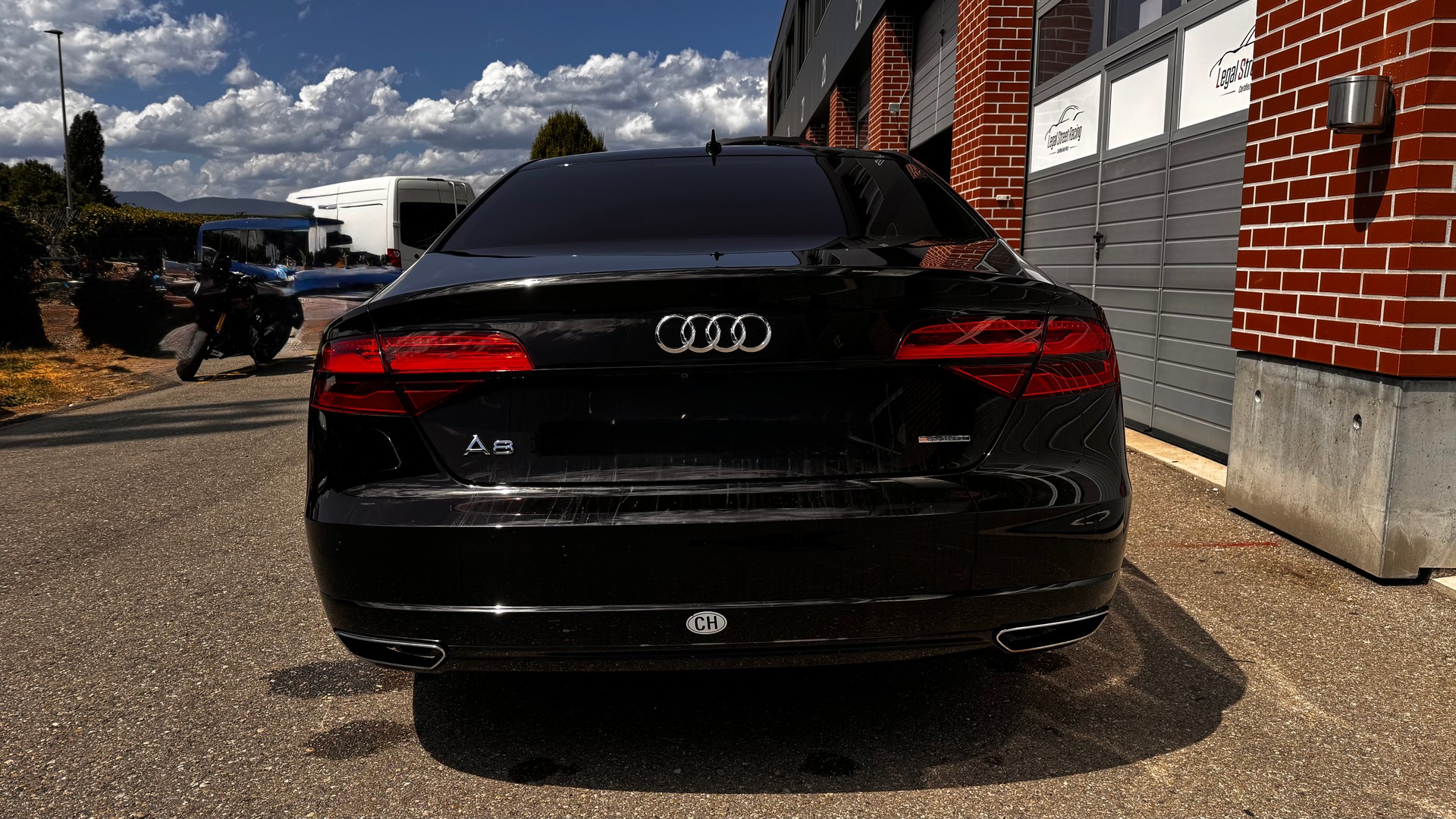 AUDI A8 3.0 TDI quattro tiptronic-image-4