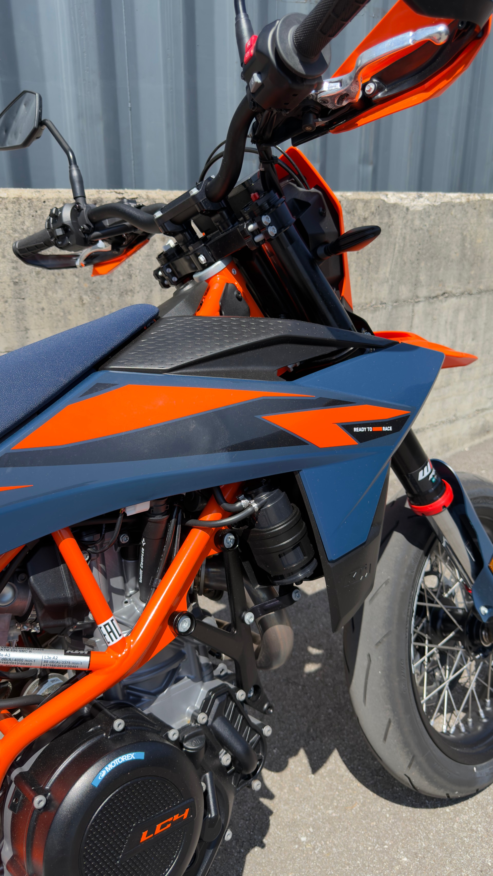 KTM 690 Enduro R-image-4