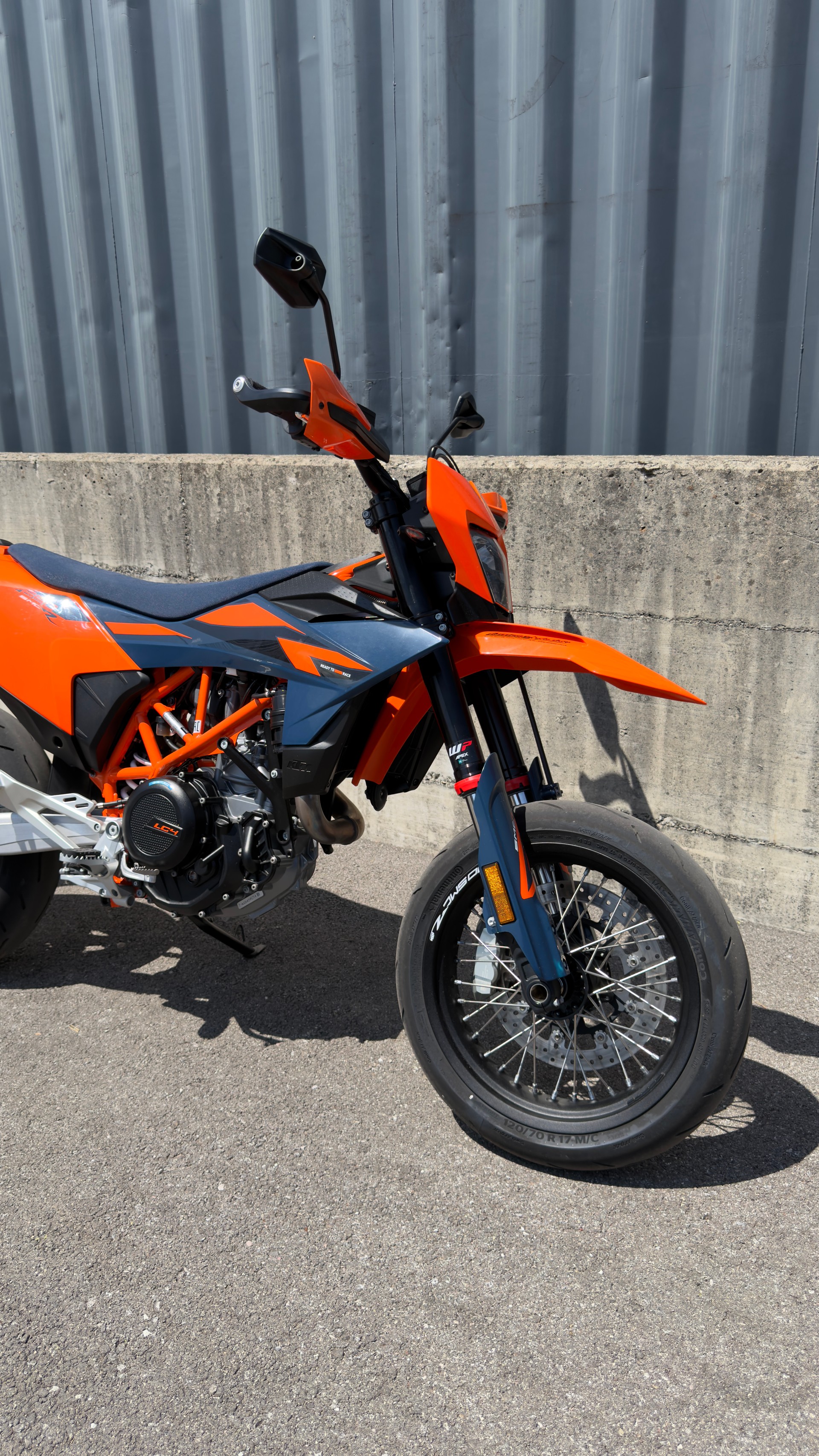 KTM 690 Enduro R-showroom-element-3