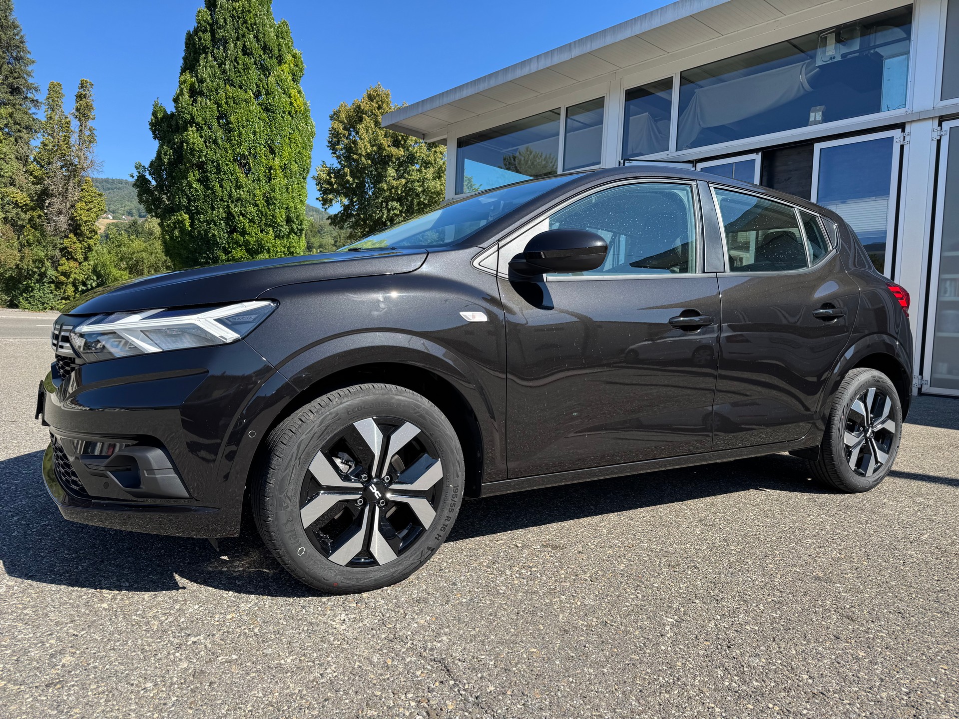 DACIA Sandero TCe 90 Journey CVT-image-2