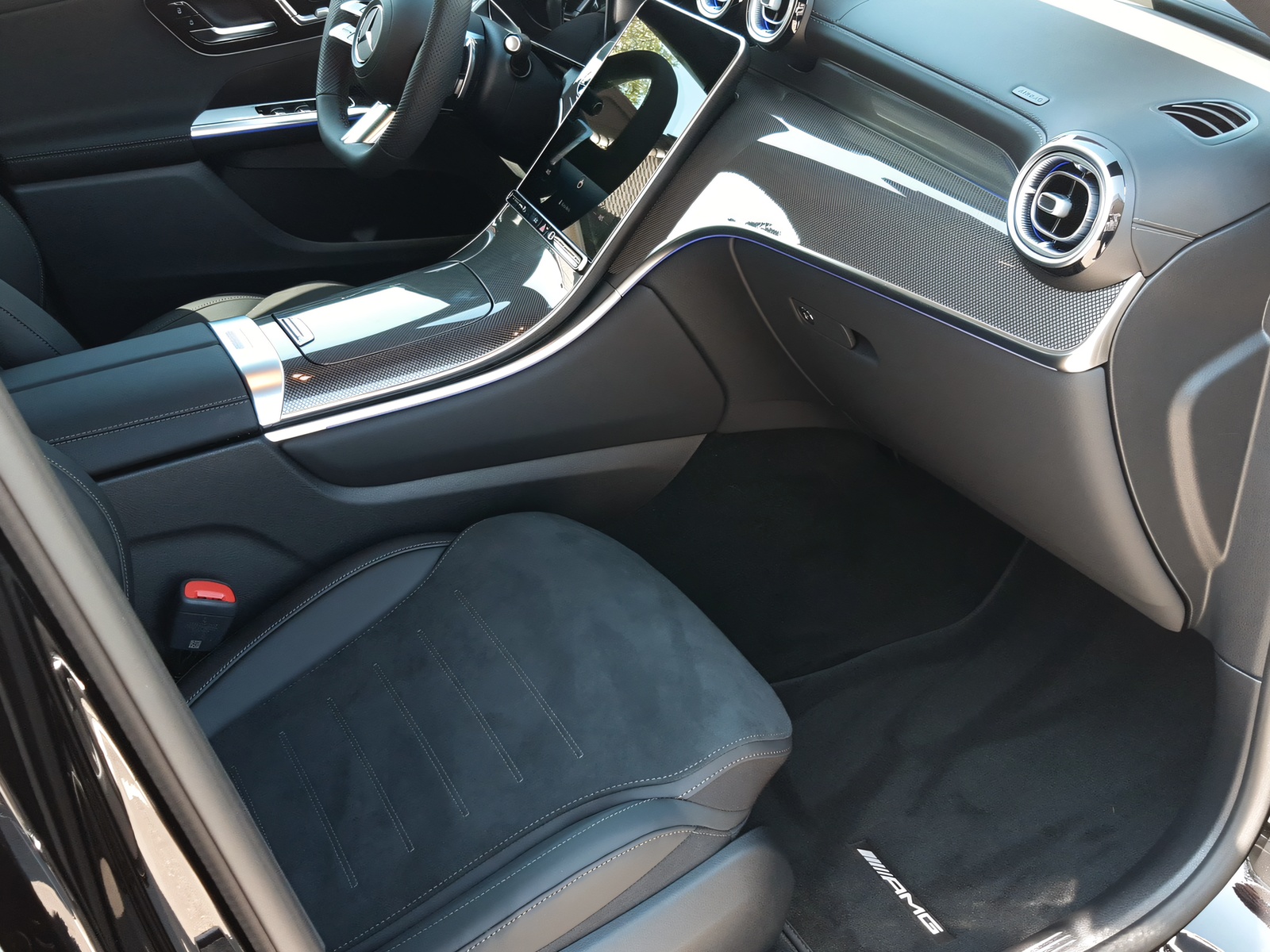 MERCEDES-BENZ GLC 220 d 4Matic-image-11