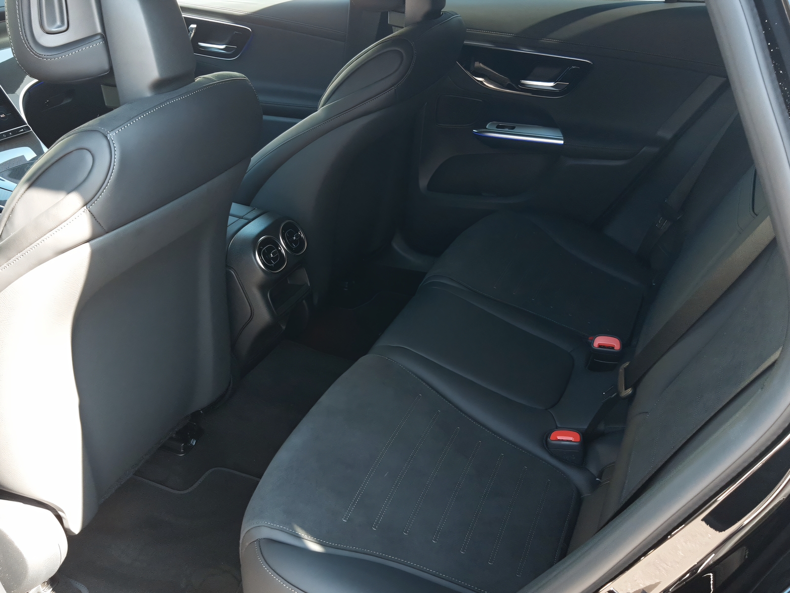MERCEDES-BENZ GLC 220 d 4Matic-image-13