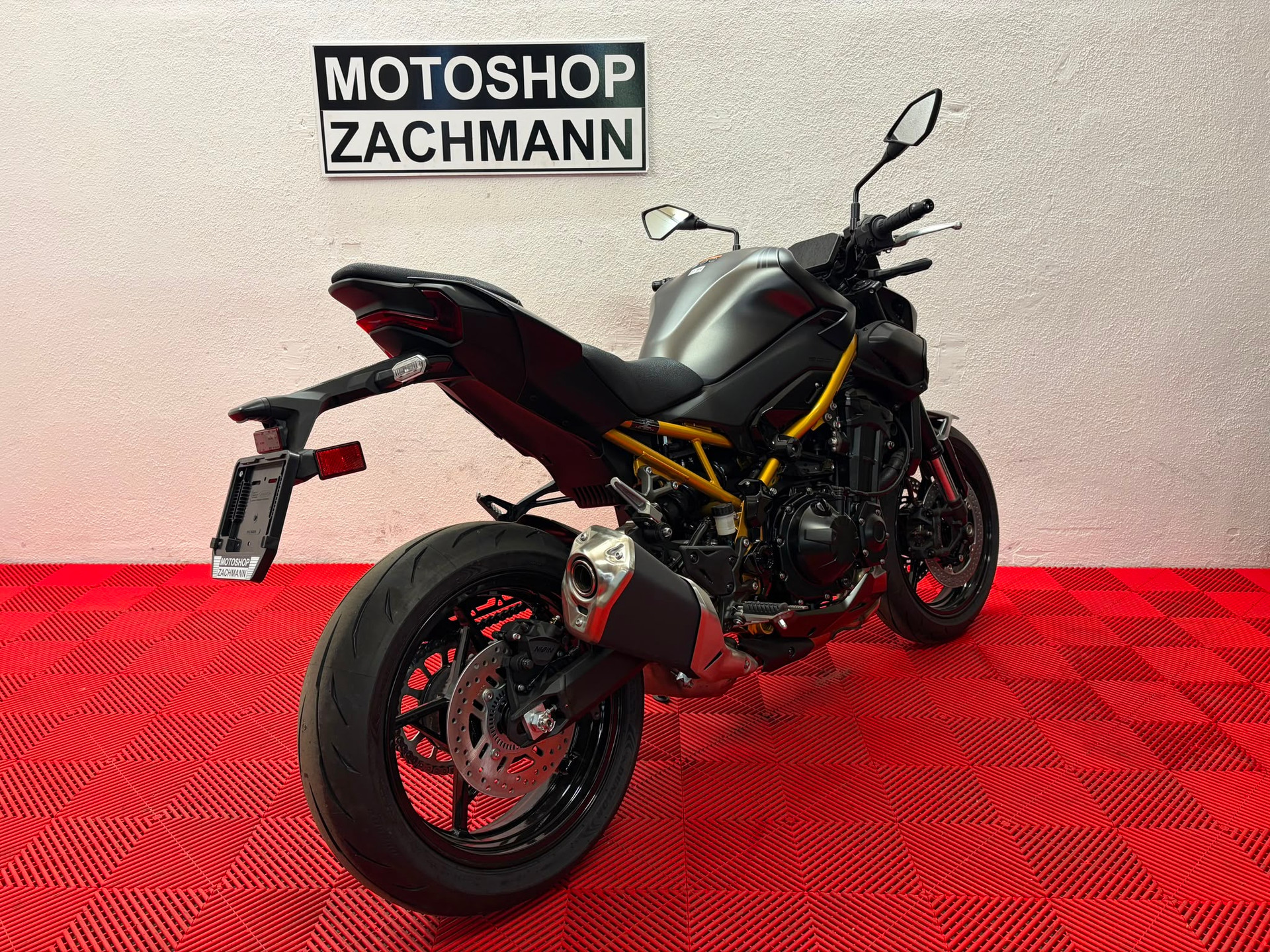 KAWASAKI Z 900 (35kW)-image-5