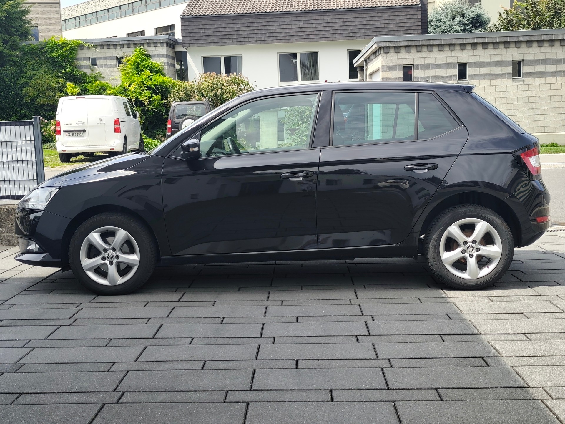 SKODA Fabia 1.0 MPI Clever-image-2