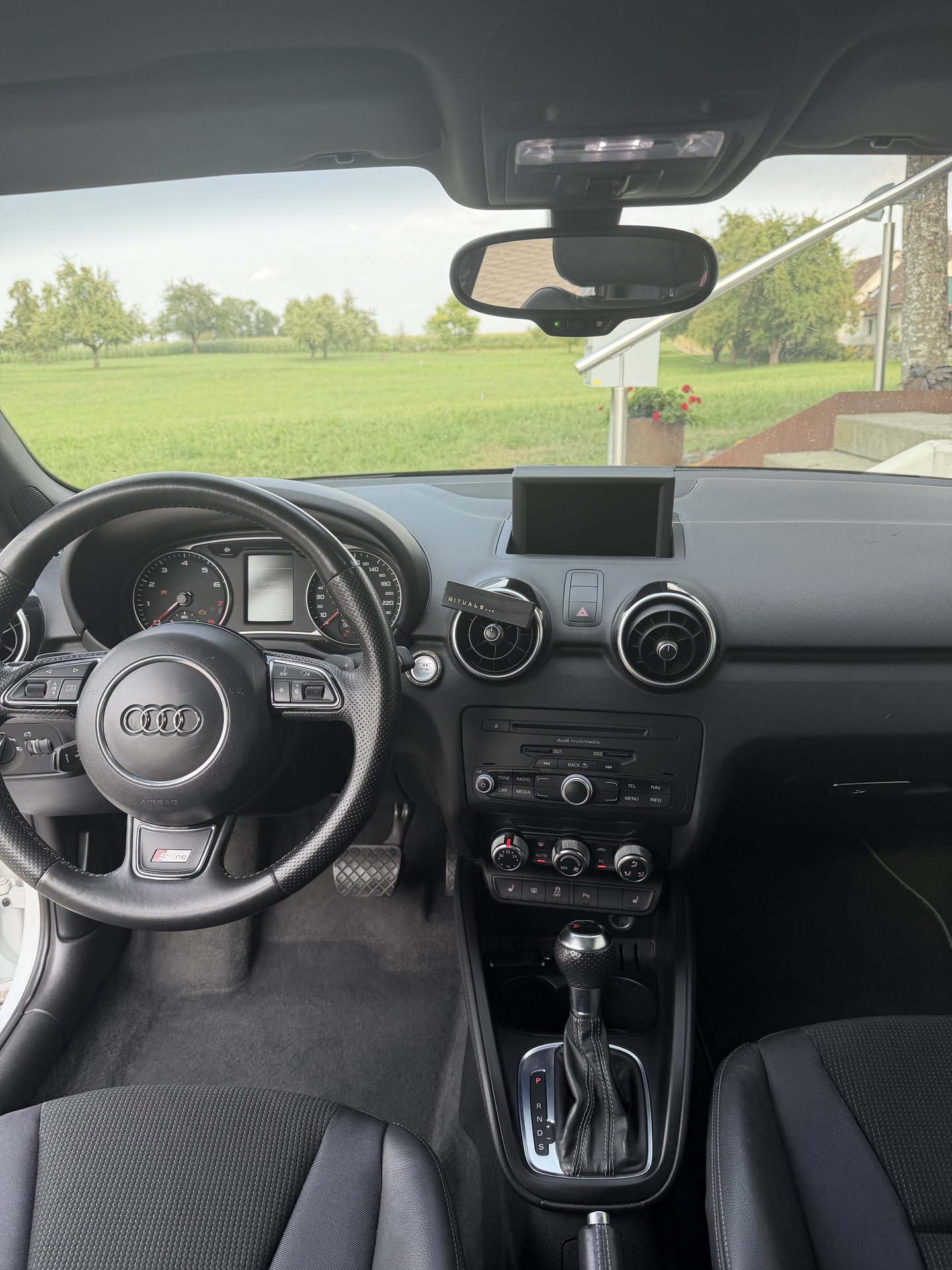 AUDI 1.4 TFSI Ambition S-Tronic-image-4
