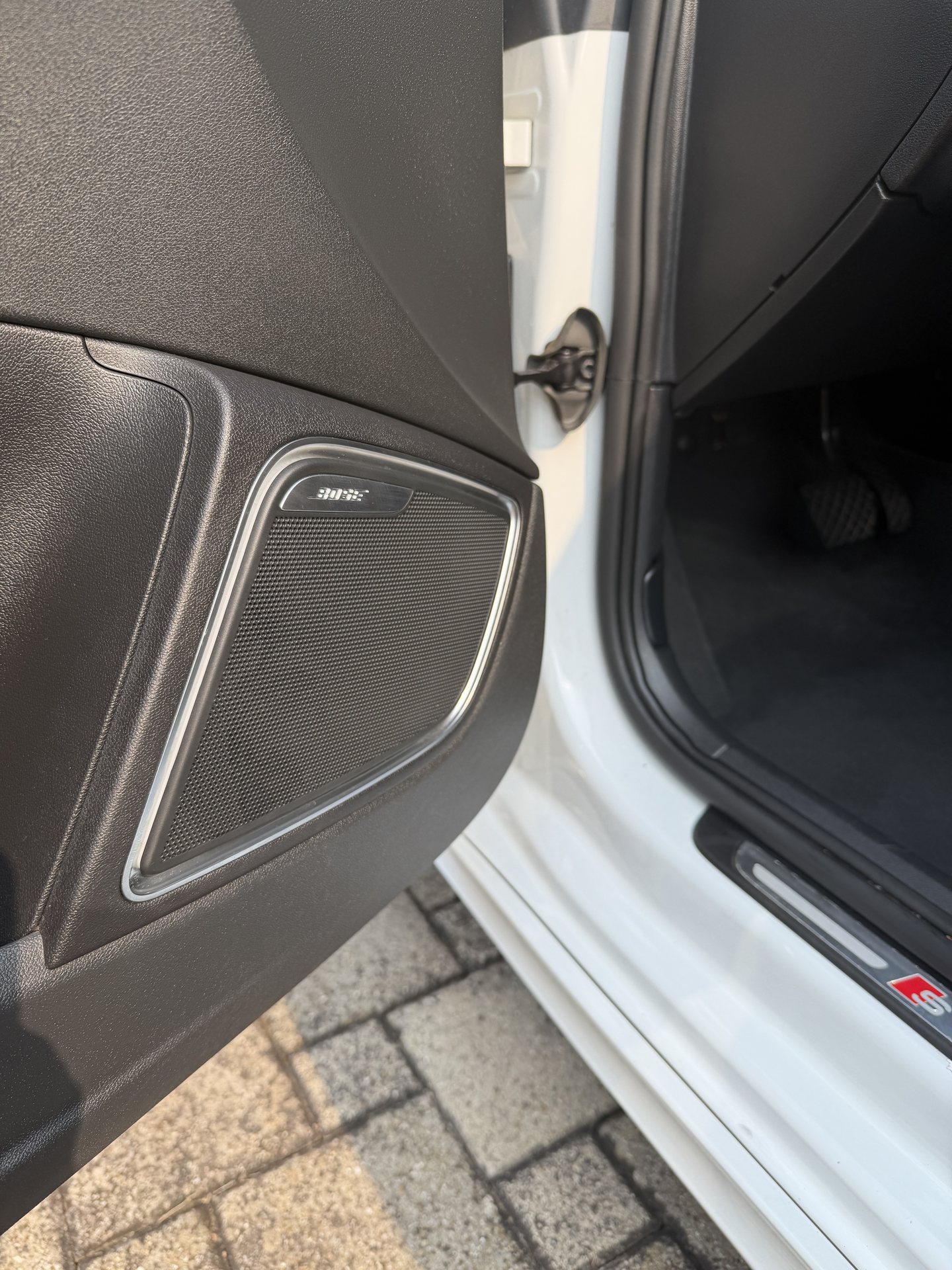 AUDI 1.4 TFSI Ambition S-Tronic-image-5