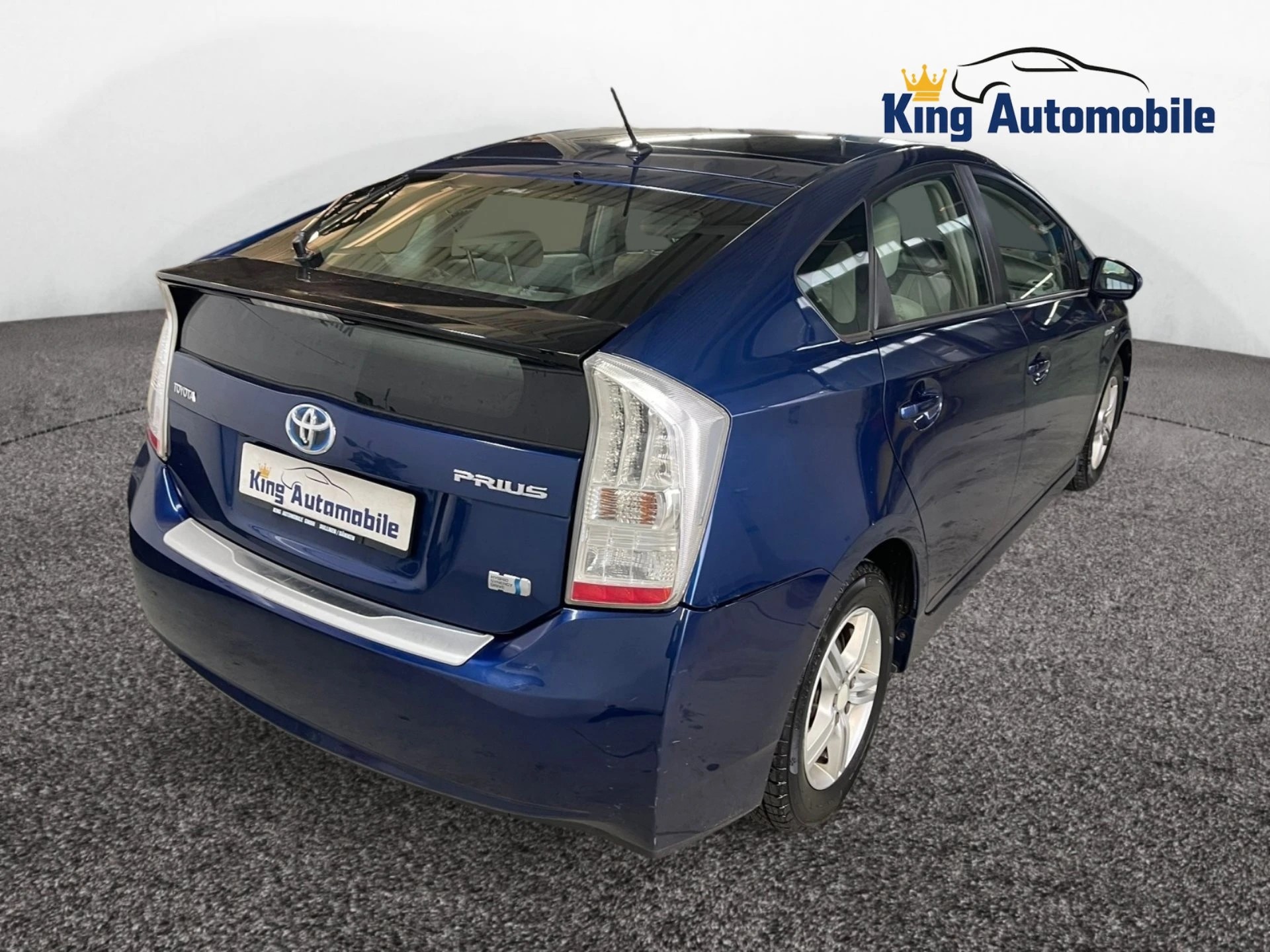 TOYOTA Prius 1.8 16V HSD Sol Premium | CH-Auto | Ab MFK 05.2025 | Leder | RF-Kamera-image-6