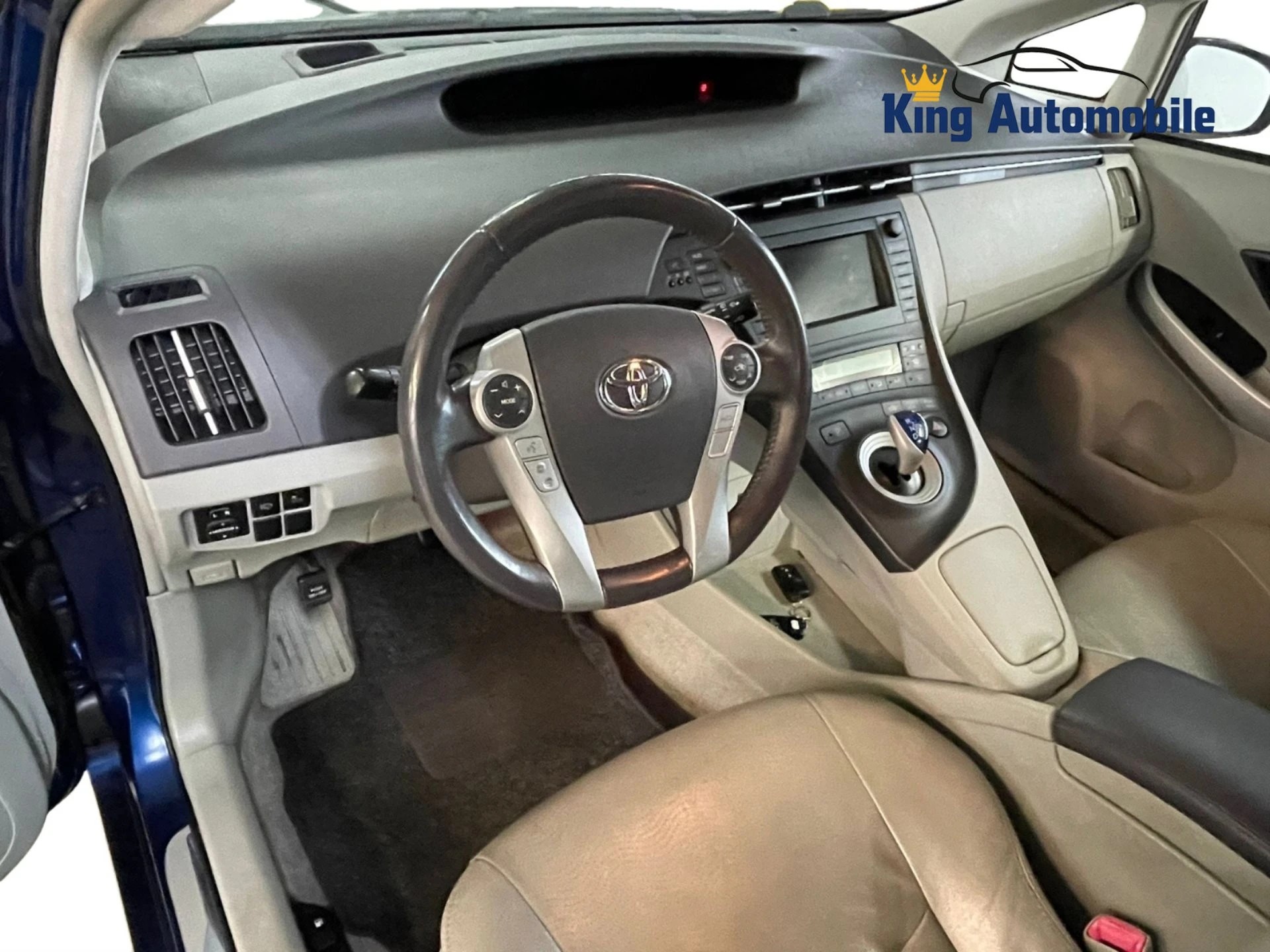 TOYOTA Prius 1.8 16V HSD Sol Premium | CH-Auto | Ab MFK 05.2025 | Leder | RF-Kamera-image-7