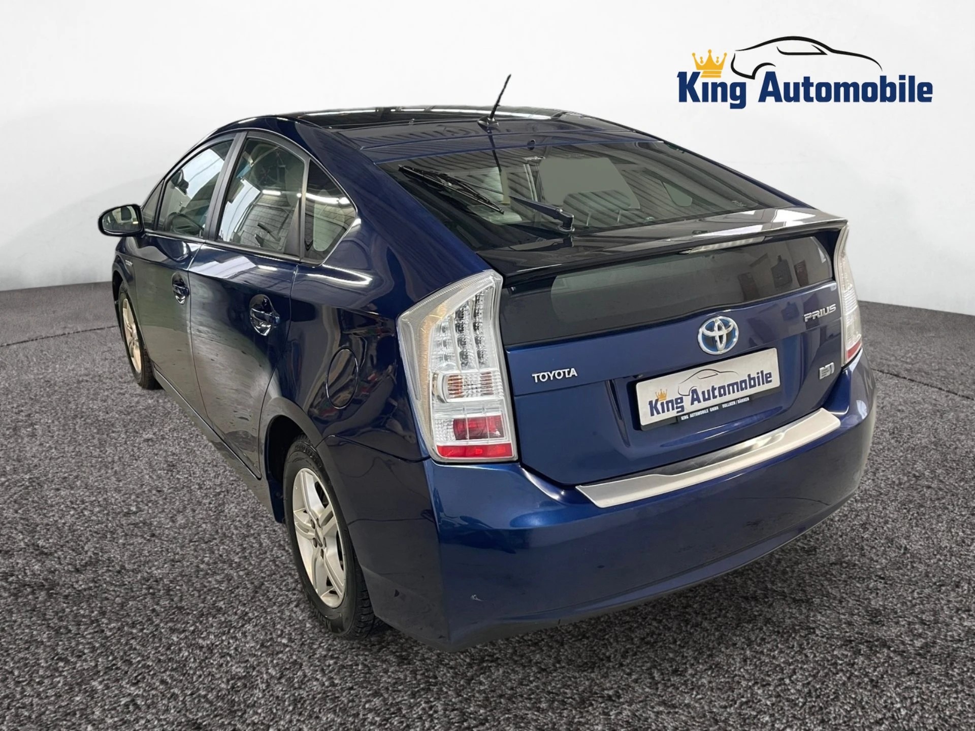 TOYOTA Prius 1.8 16V HSD Sol Premium | CH-Auto | Ab MFK 05.2025 | Leder | RF-Kamera-image-4