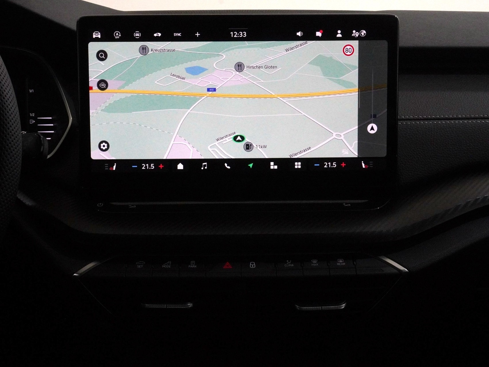 SKODA Octavia 2.0 TSI SportLine 4x4 DSG-image-17